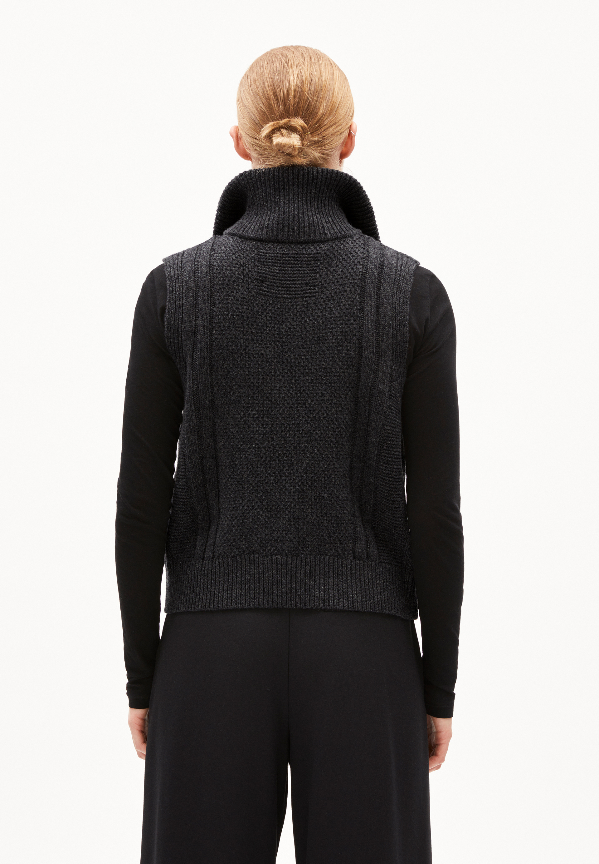 OLAIAAS CABLE Knit Top Relaxed Fit made of Organic Wool Mix