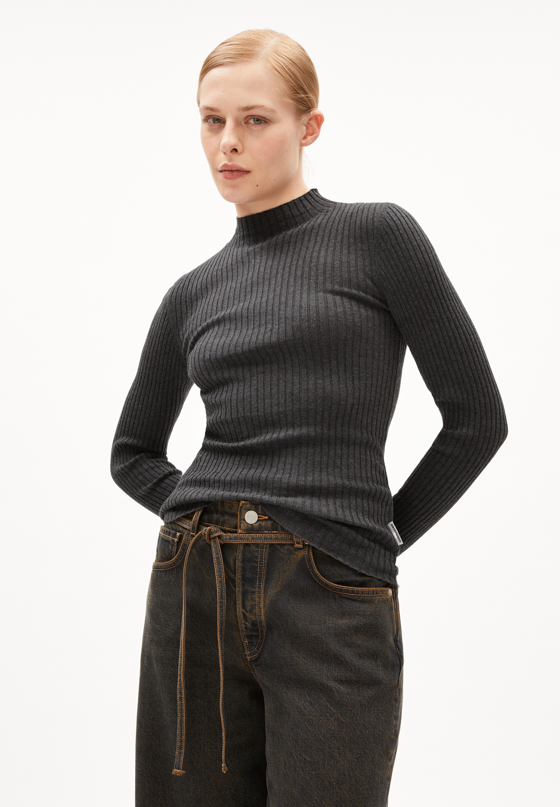 ALAANIA Sweater Slim Fit made of Organic Cotton