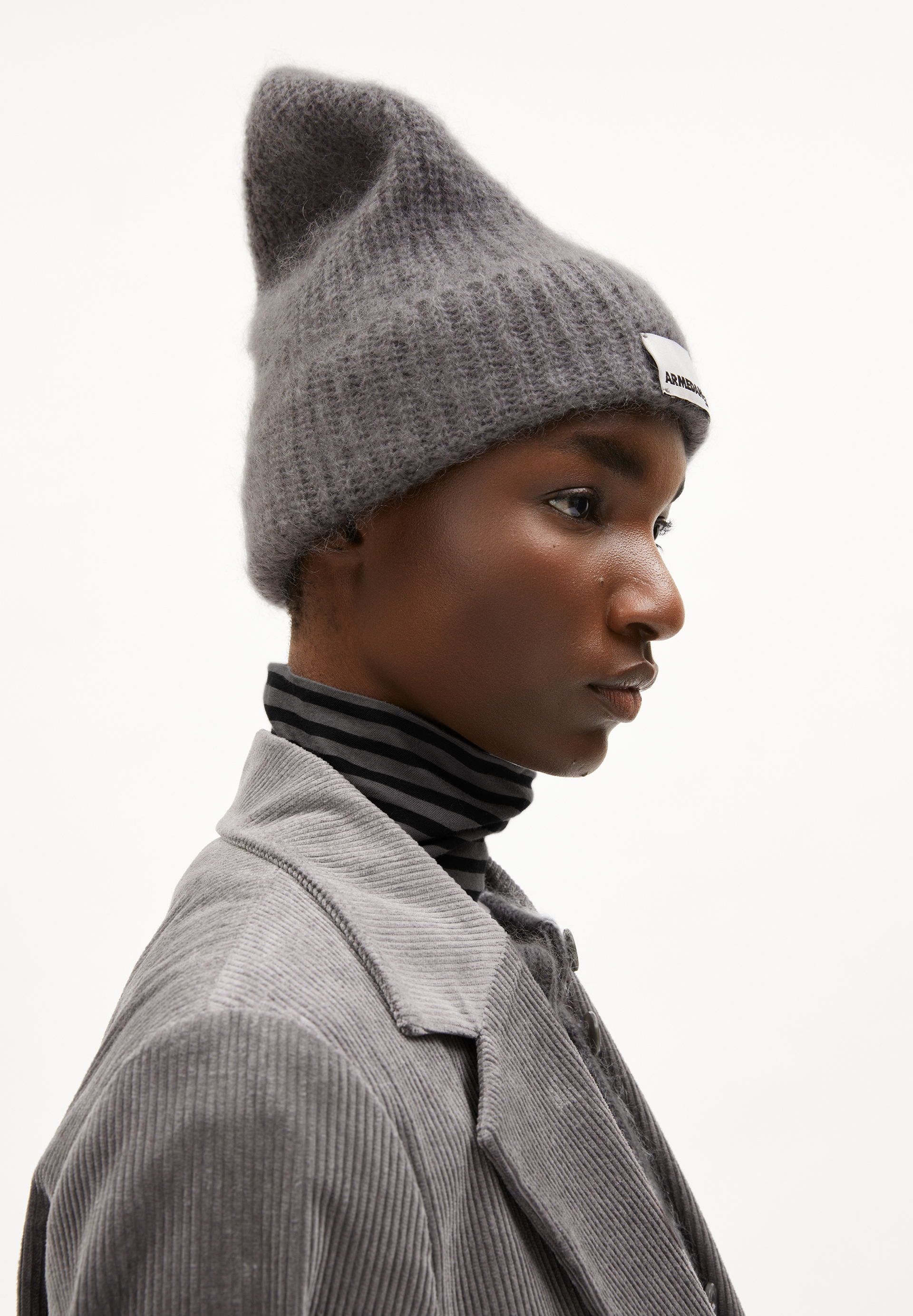 SNOWAA Beanie made of Mohair Wool Mix