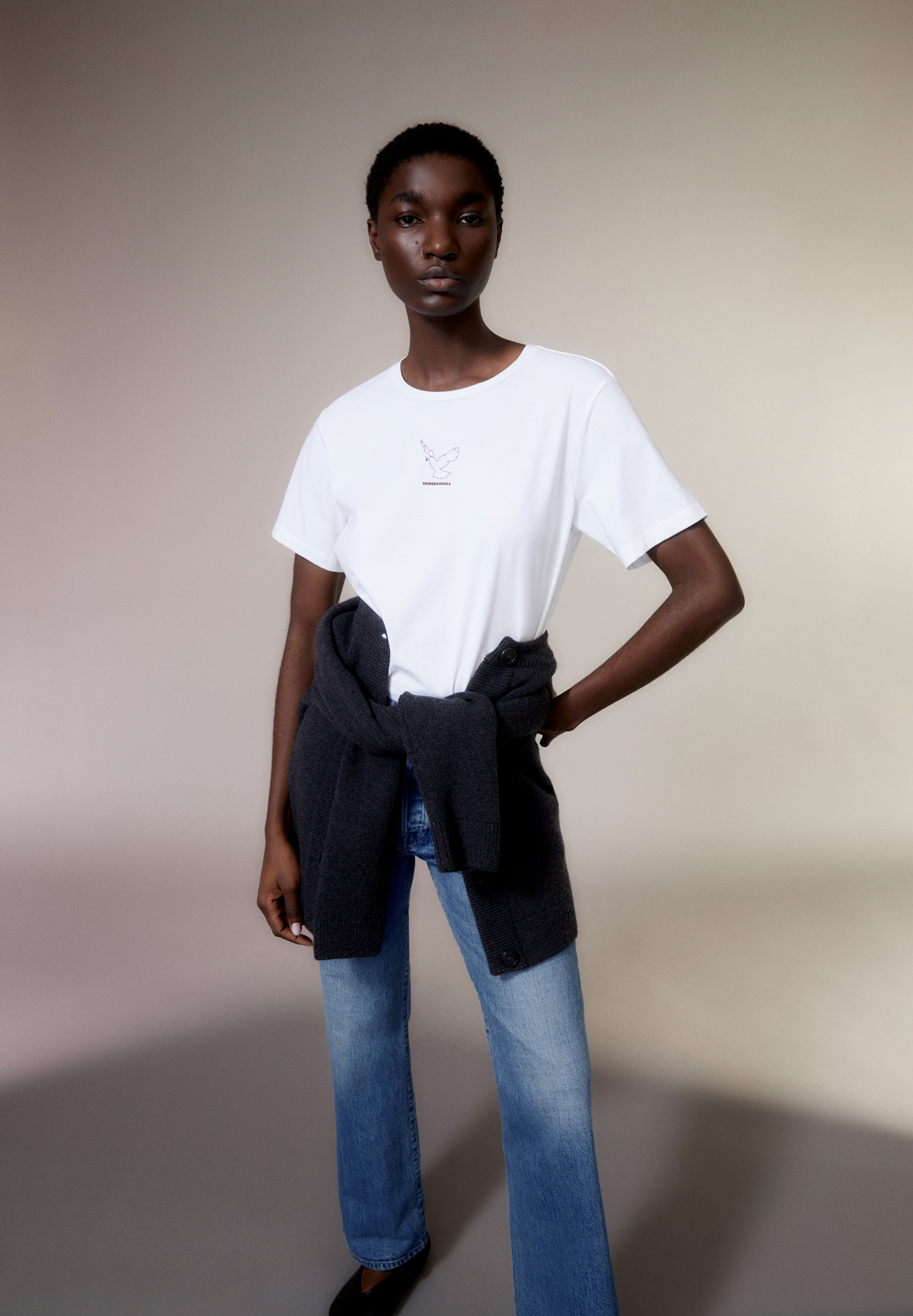 MAARLARA NESTLING T-Shirt Relaxed Fit made of Organic Cotton