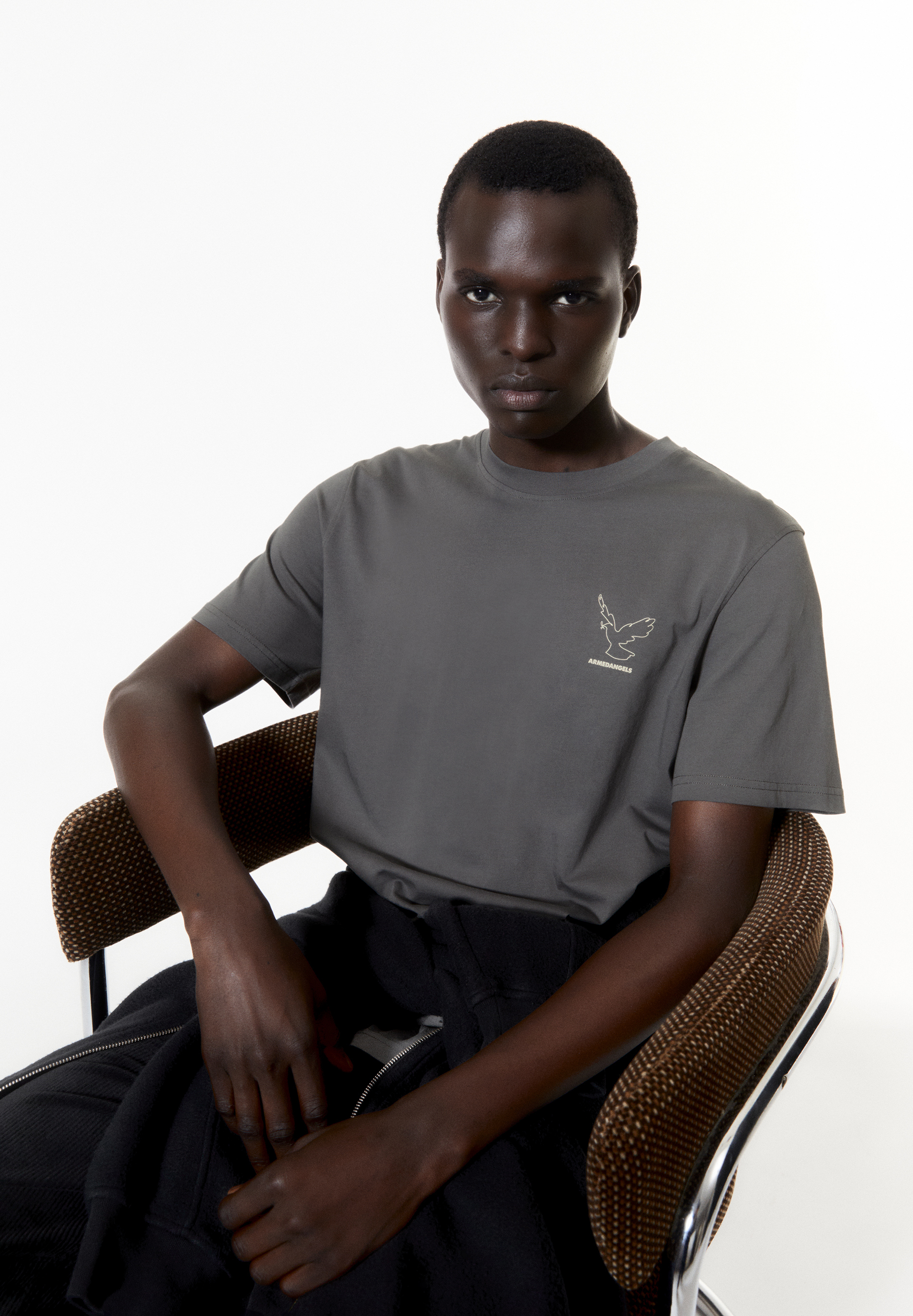 AADONI NESTLING T-Shirt Relaxed Fit made of Organic Cotton