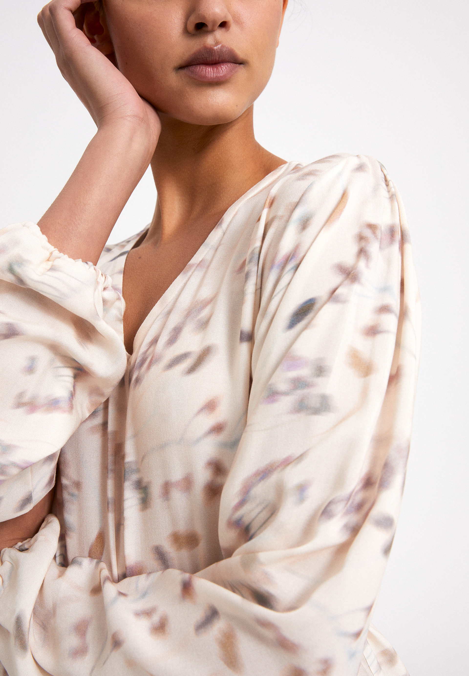 ADRIAA PRESSED FLOWERS Blouse van LENZING™ ECOVERO™