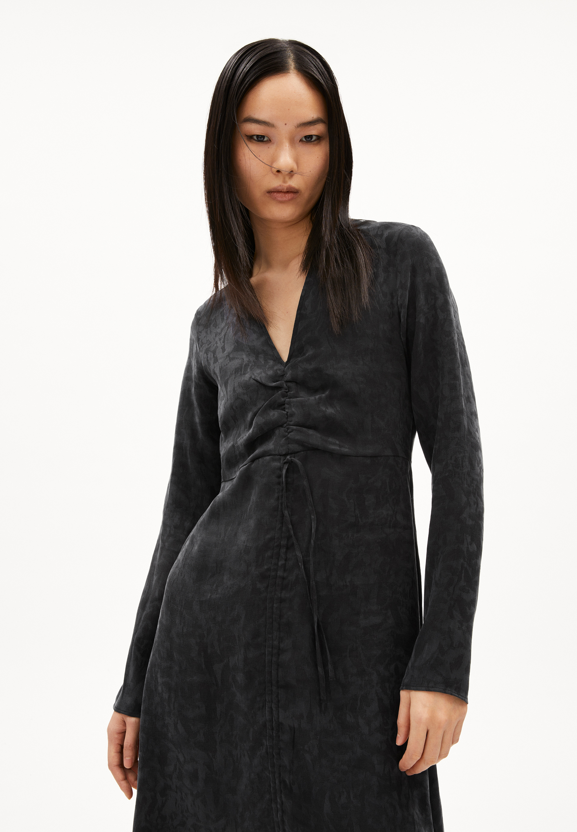 TINRAA JACQ Woven Dress Regular Fit made of TENCEL™ Lyocell Mix