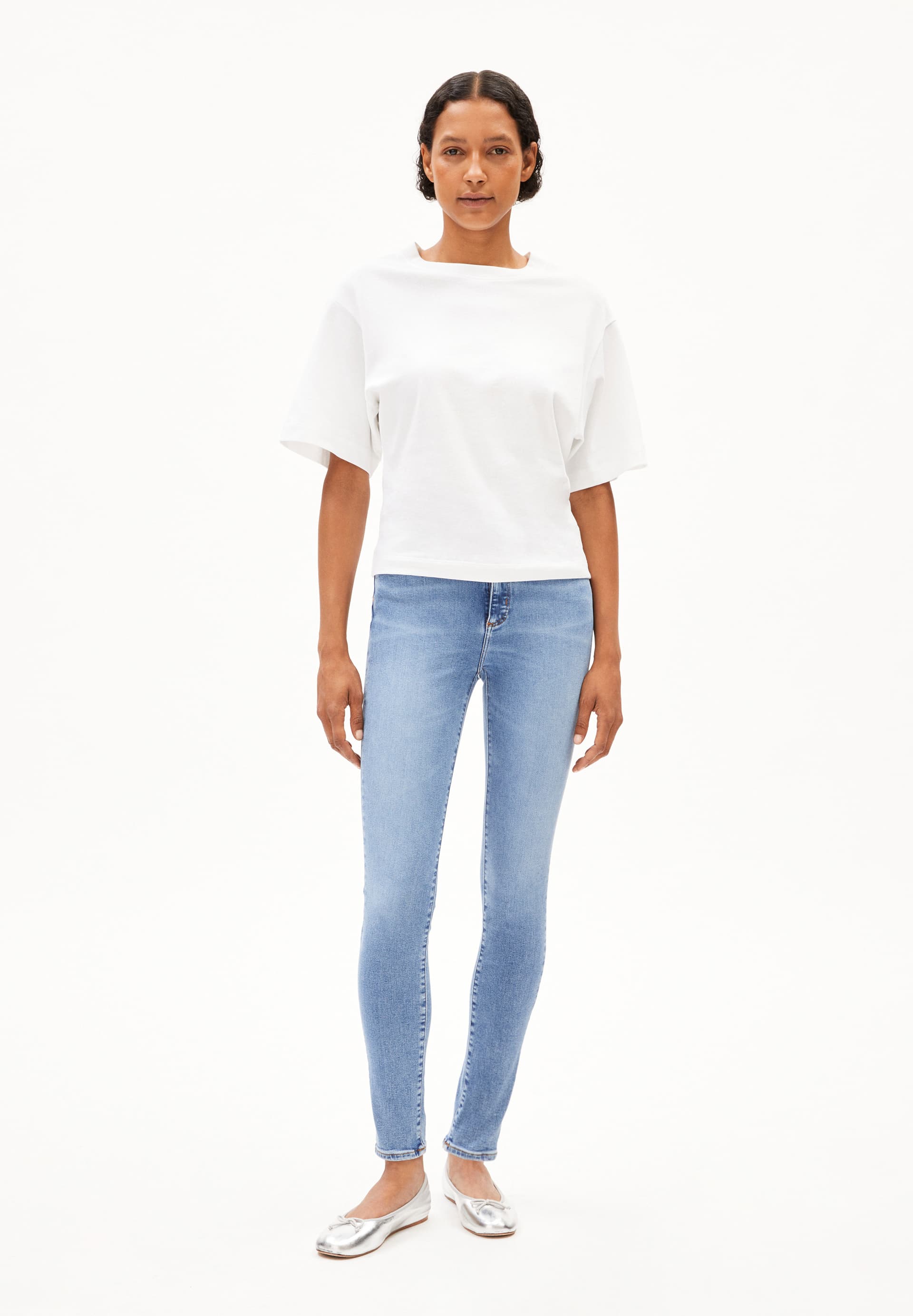 INGAA Jean jambe skinny taille haute en coton bio mélangé x-stretch