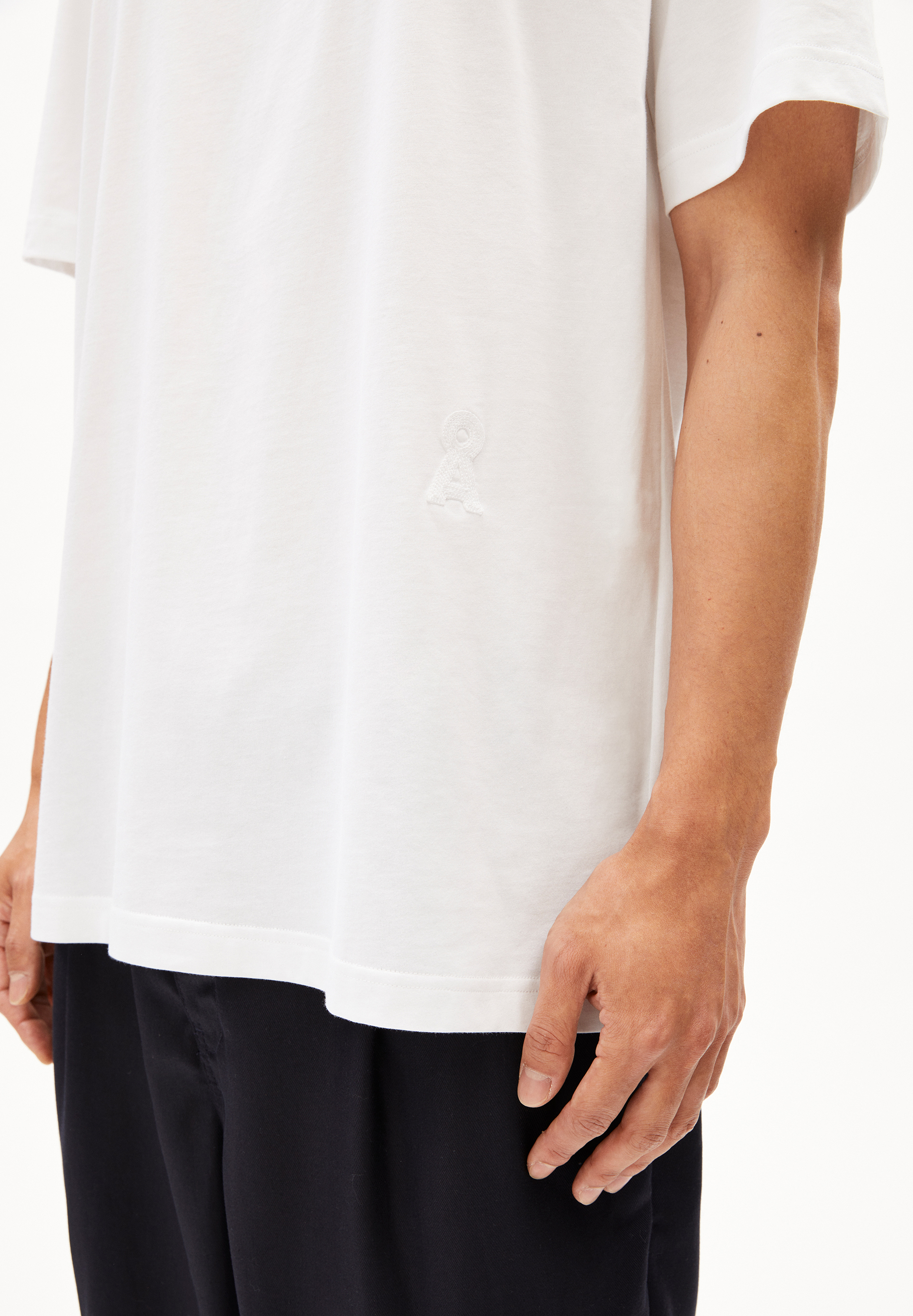 AADRU Heavyweight T-Shirt Oversized Fit aus Bio-Baumwolle