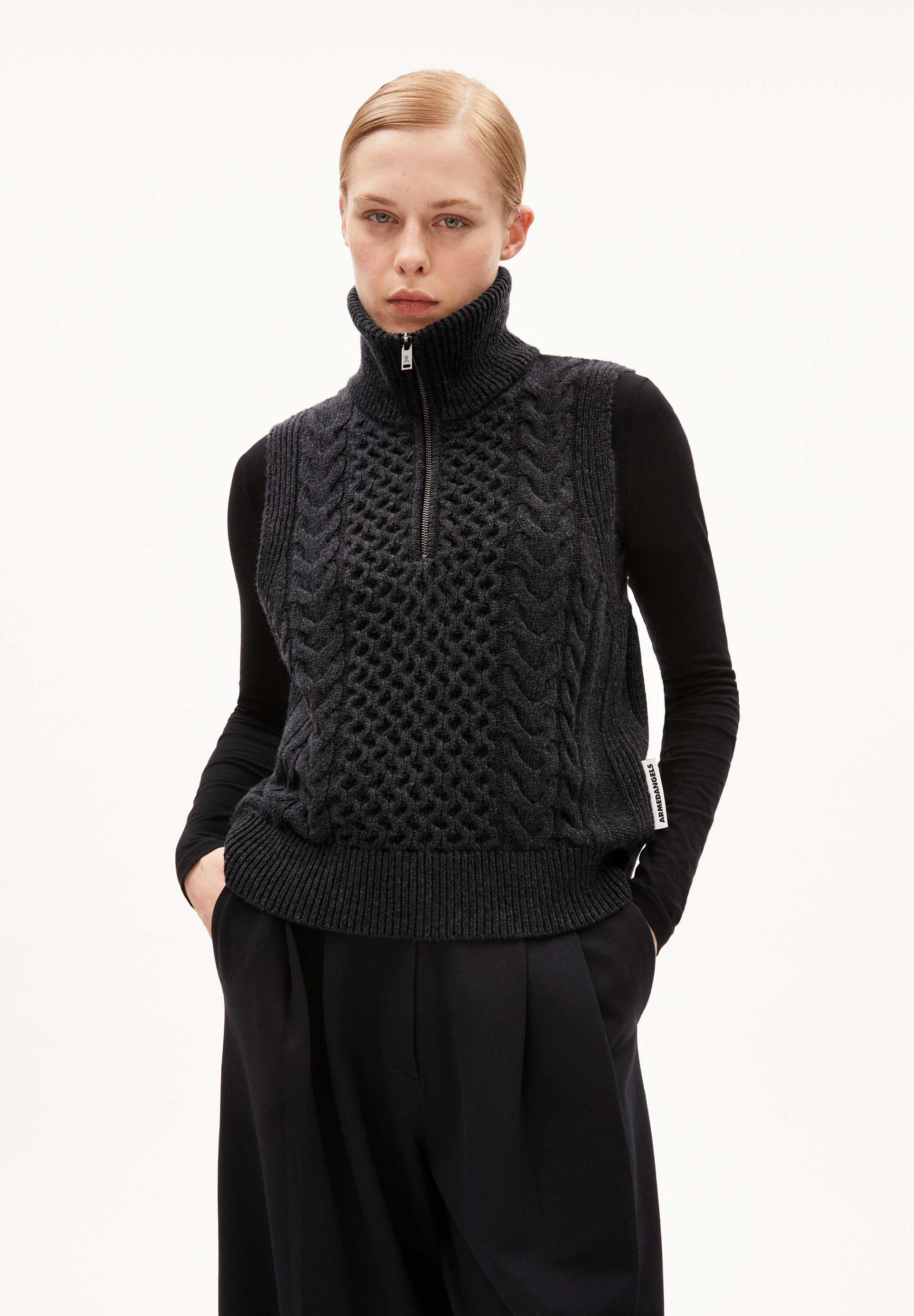 OLAIAAS CABLE Knit Top Relaxed Fit made of Organic Wool Mix