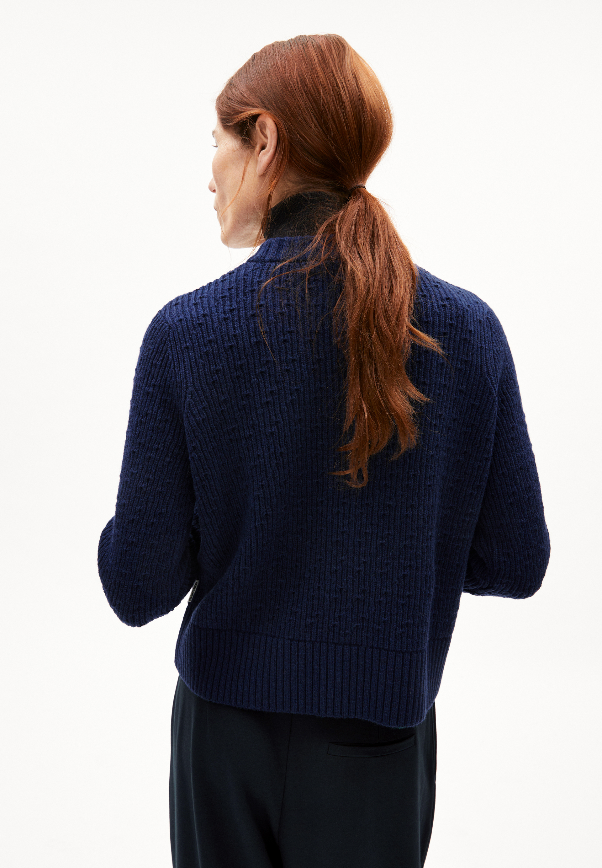 FABIOLAA Pull coupe standard en mélange de laine bio