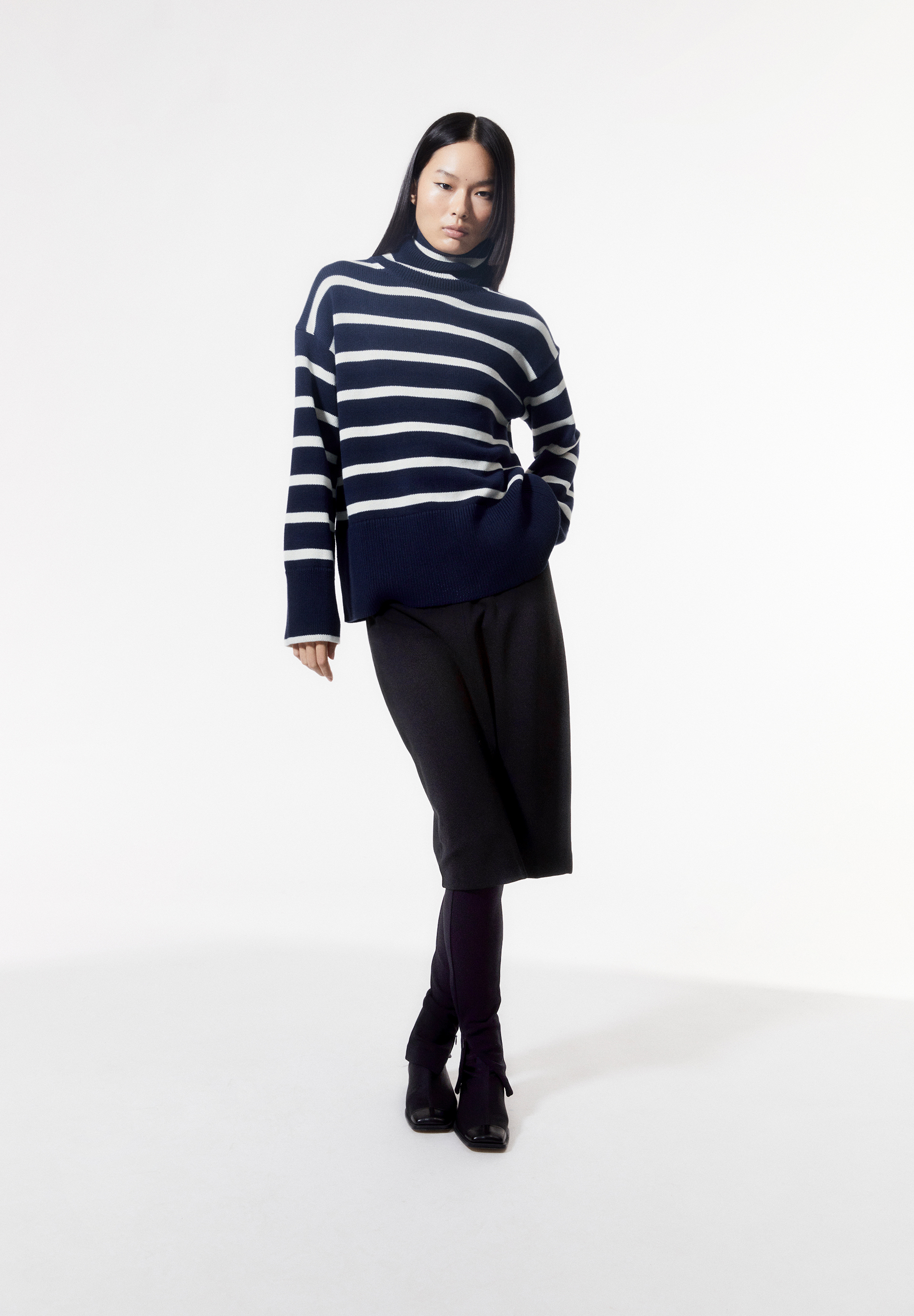 CHANAA STRIPES Pullover Loose Fit aus Bio-Baumwolle