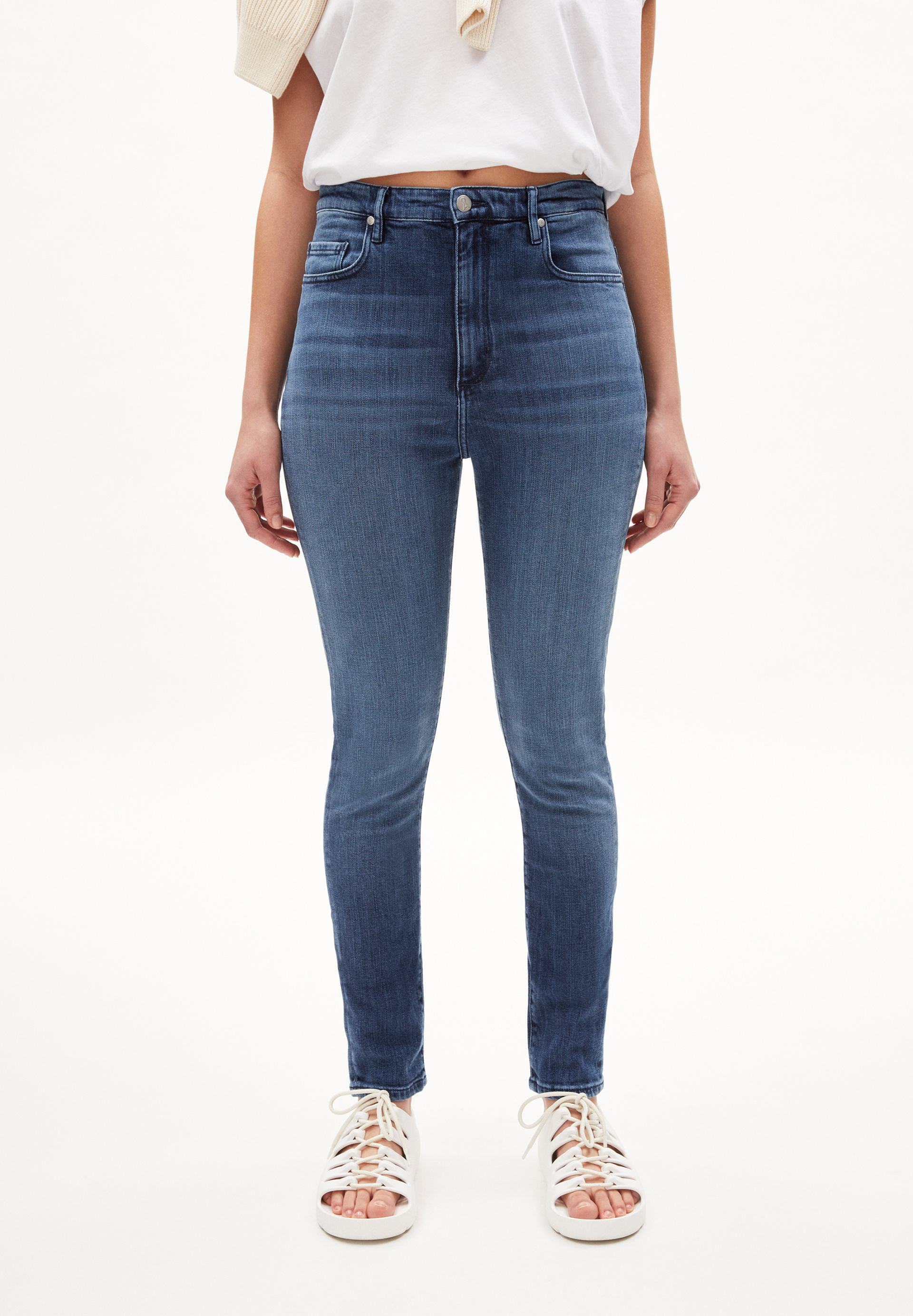 INGAA Jean jambe skinny taille haute en coton bio mélangé x-stretch