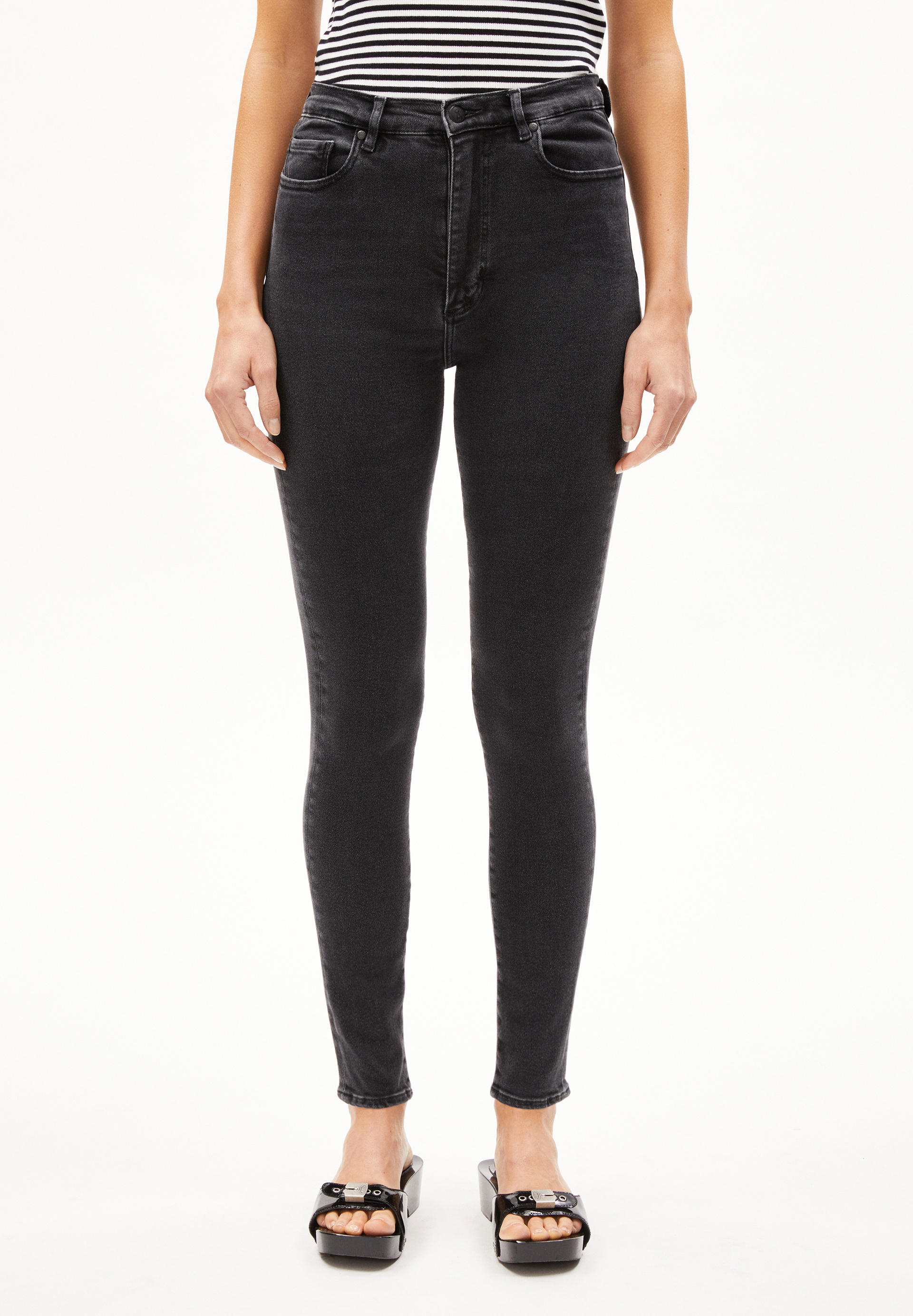 INGAA Jean skinny taille haute en coton bio mélangé x-stretch