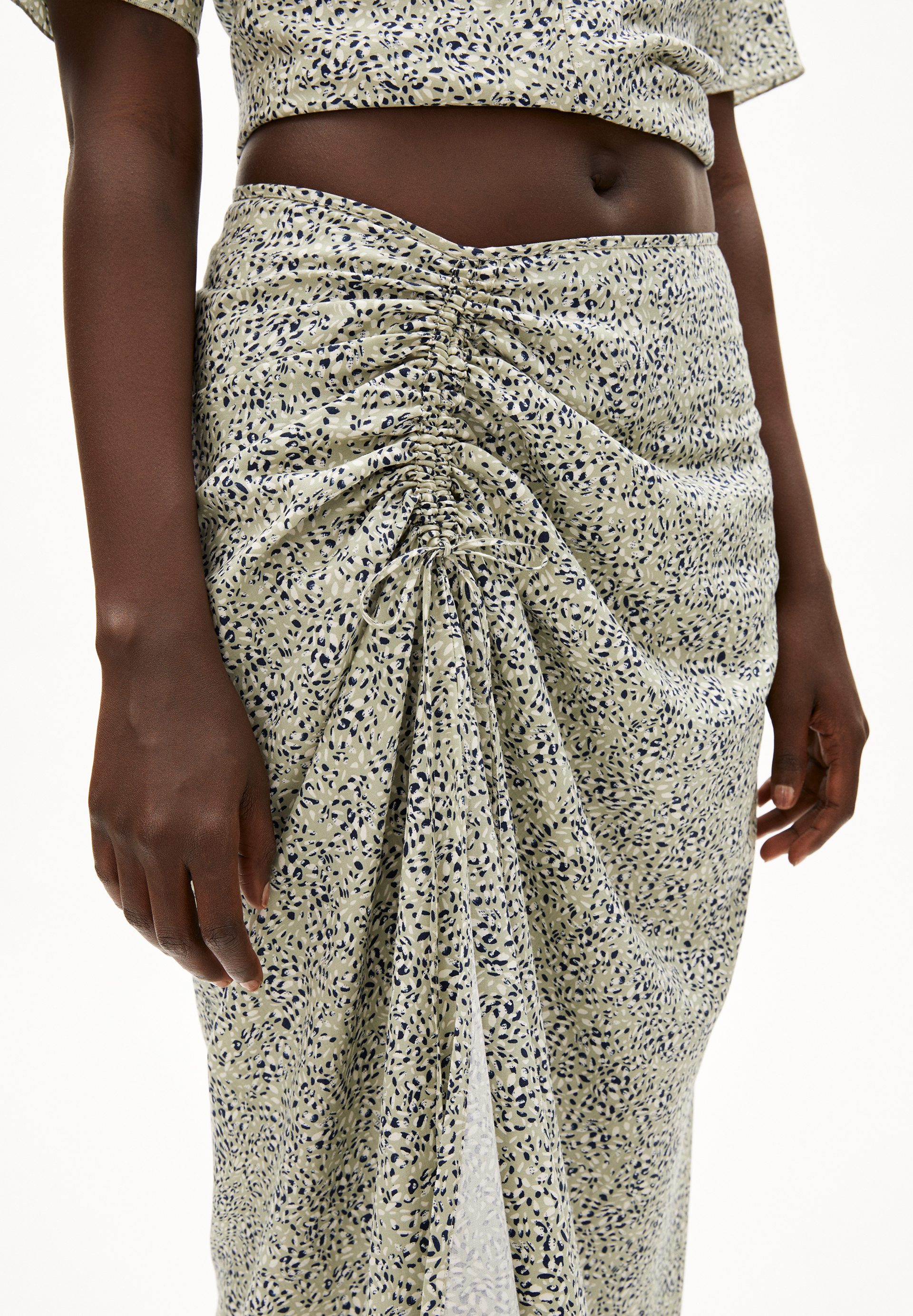 WOLAA WATERDROP Woven Skirt made of TENCEL™ Lyocell