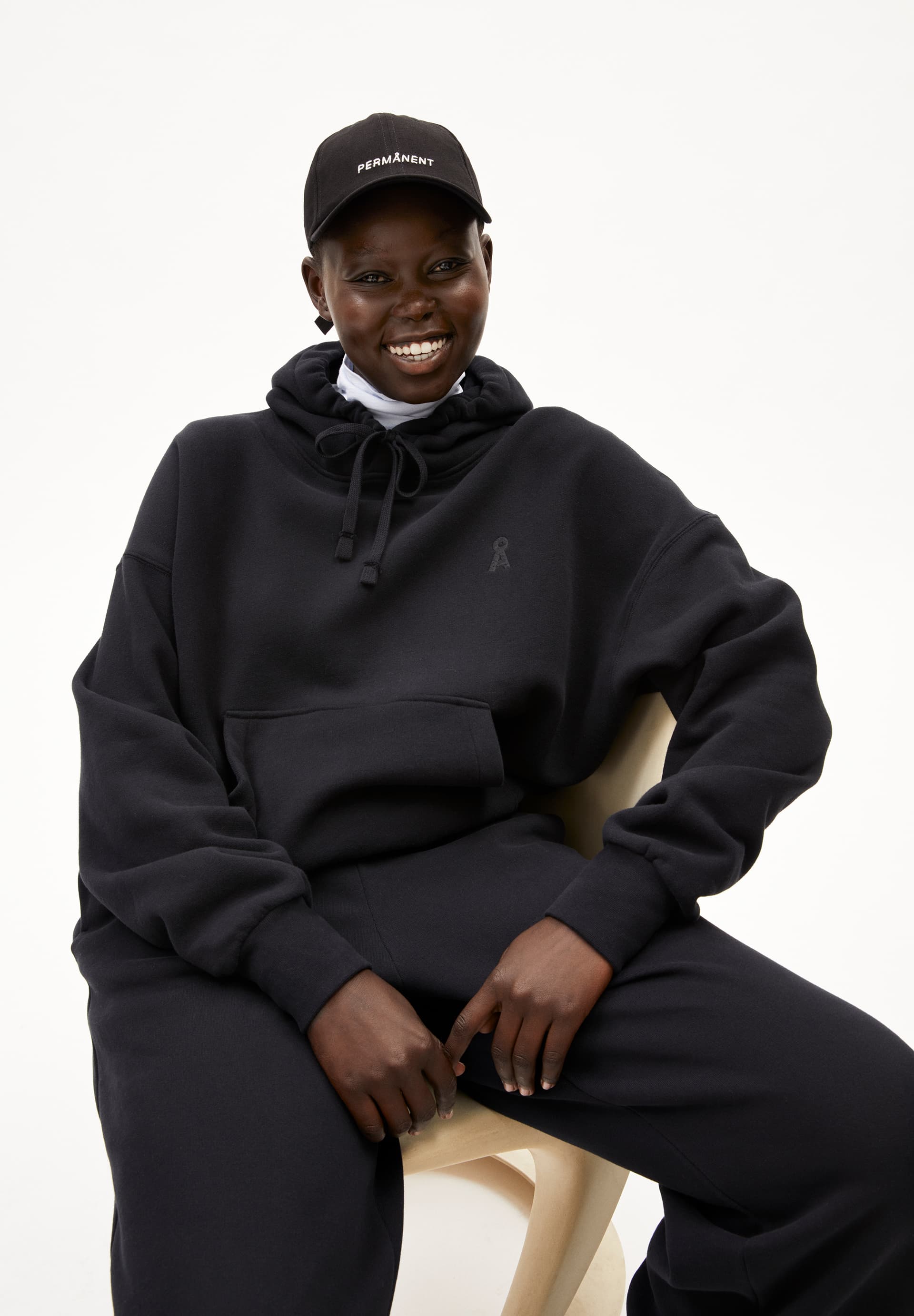 FRANCISARAA Sweathoodie Oversized Fit made of Organic Cotton