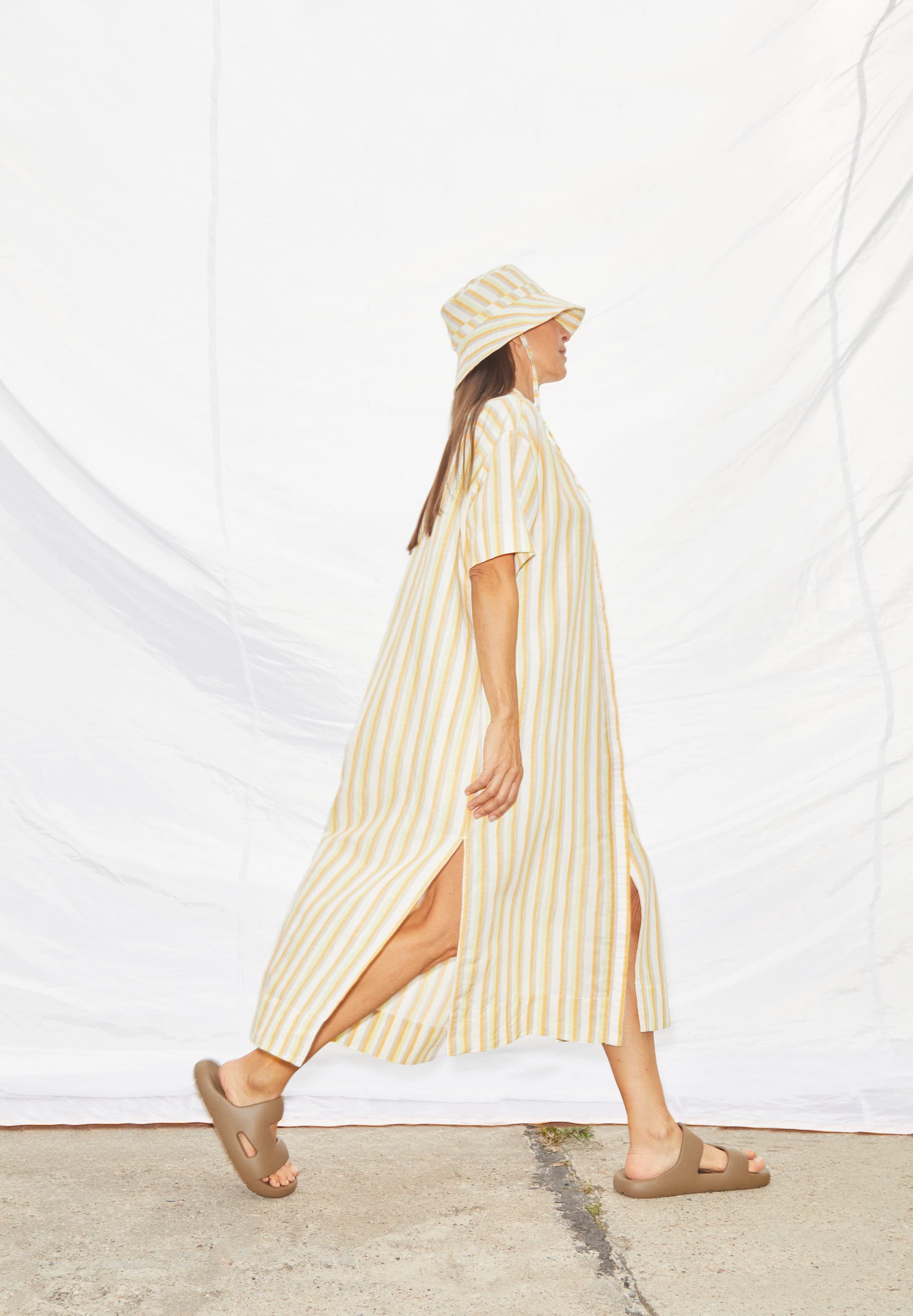 SESSAA STRIPED LINO Robe en toile coupe oversize en lin mélangé