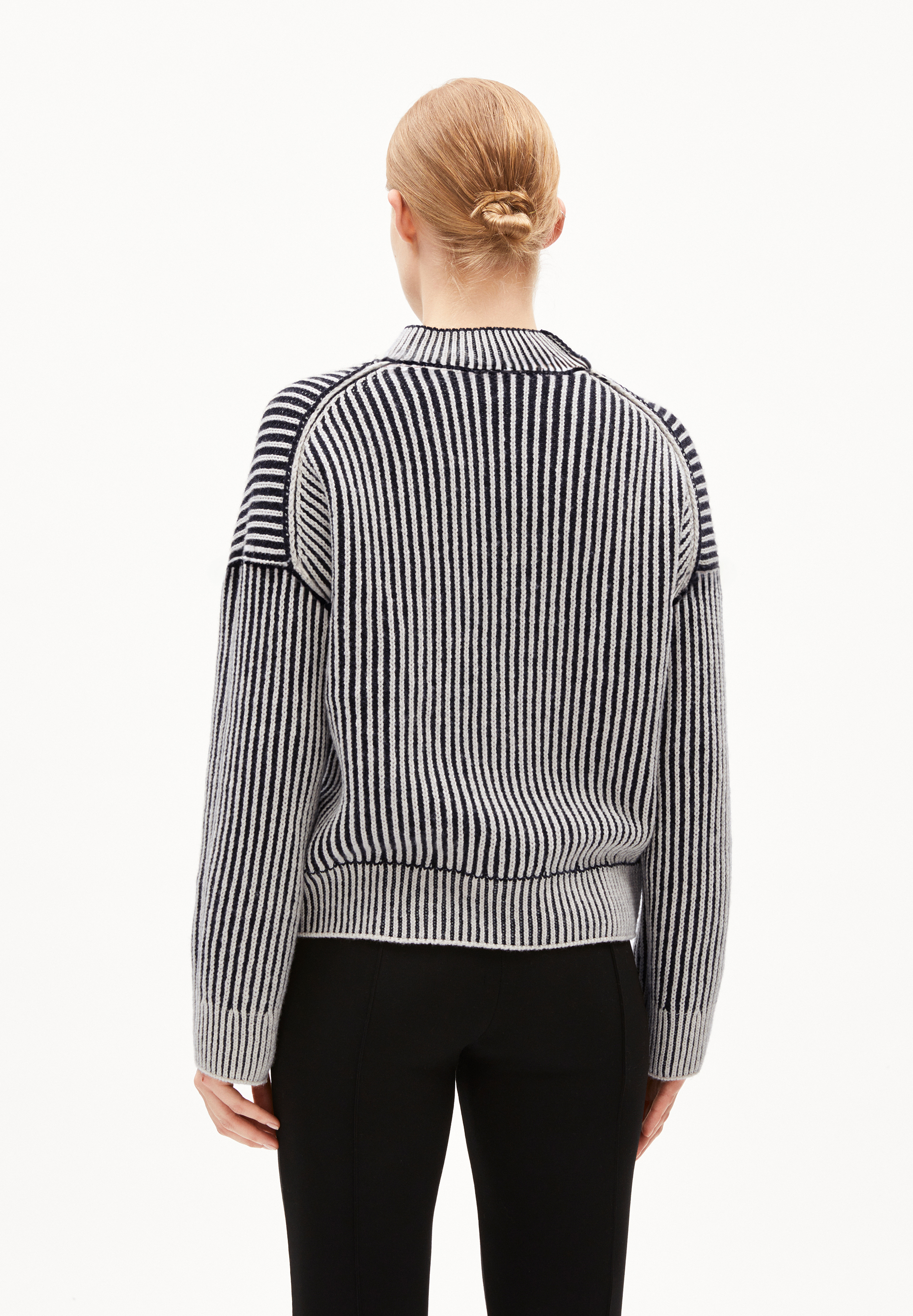 SADNAA VANISEE Pullover Loose Fit aus Bio-Woll Mix