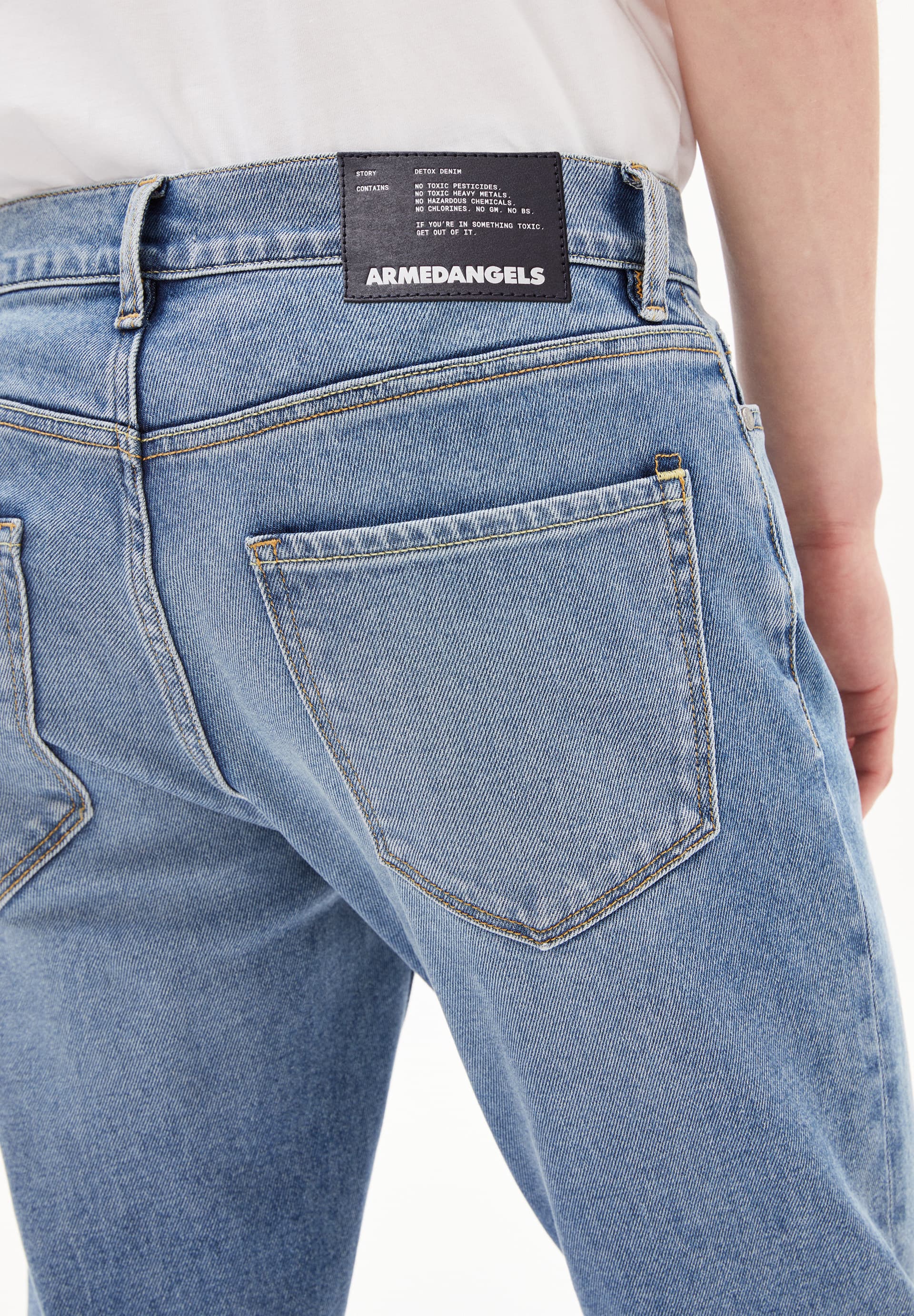 I sustainably I Men more Fit ARMEDANGELS produced Jeans for Slim