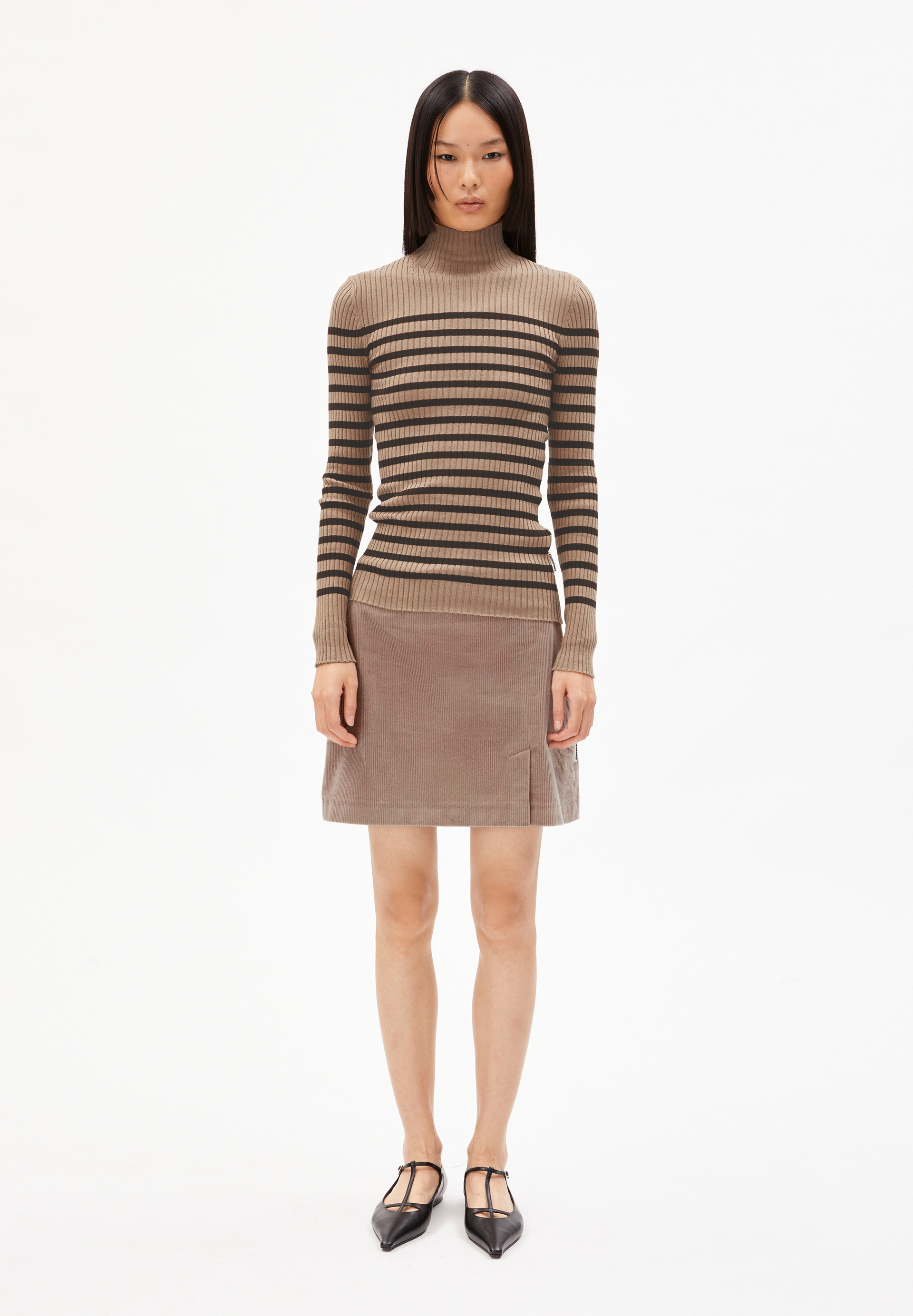 ALAANIA PLACED STRIPES Sweater Slim Fit made of Organic Cotton