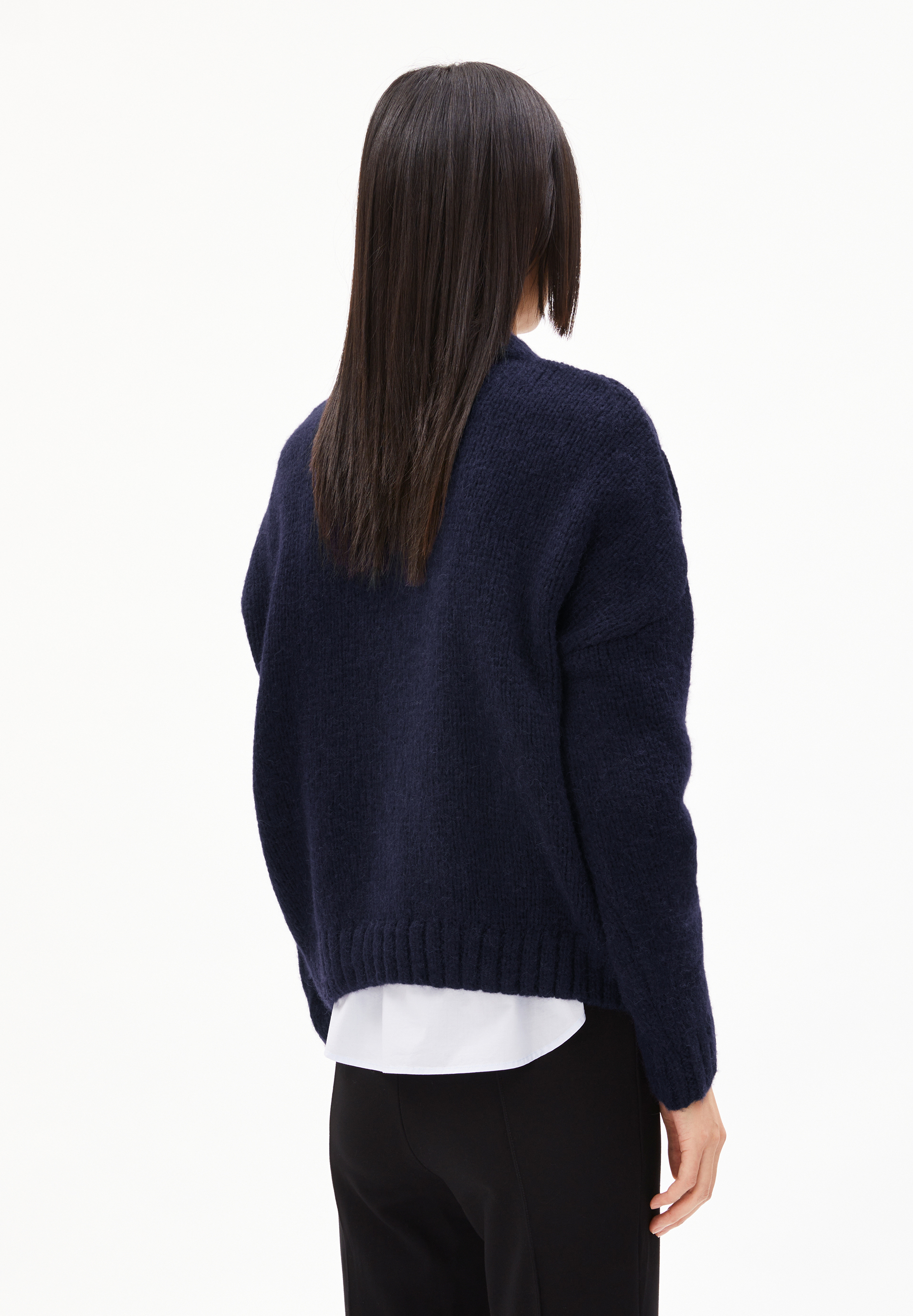 INARAA PUIJPU Sweater Oversized Fit made of Alpaca Wool Mix