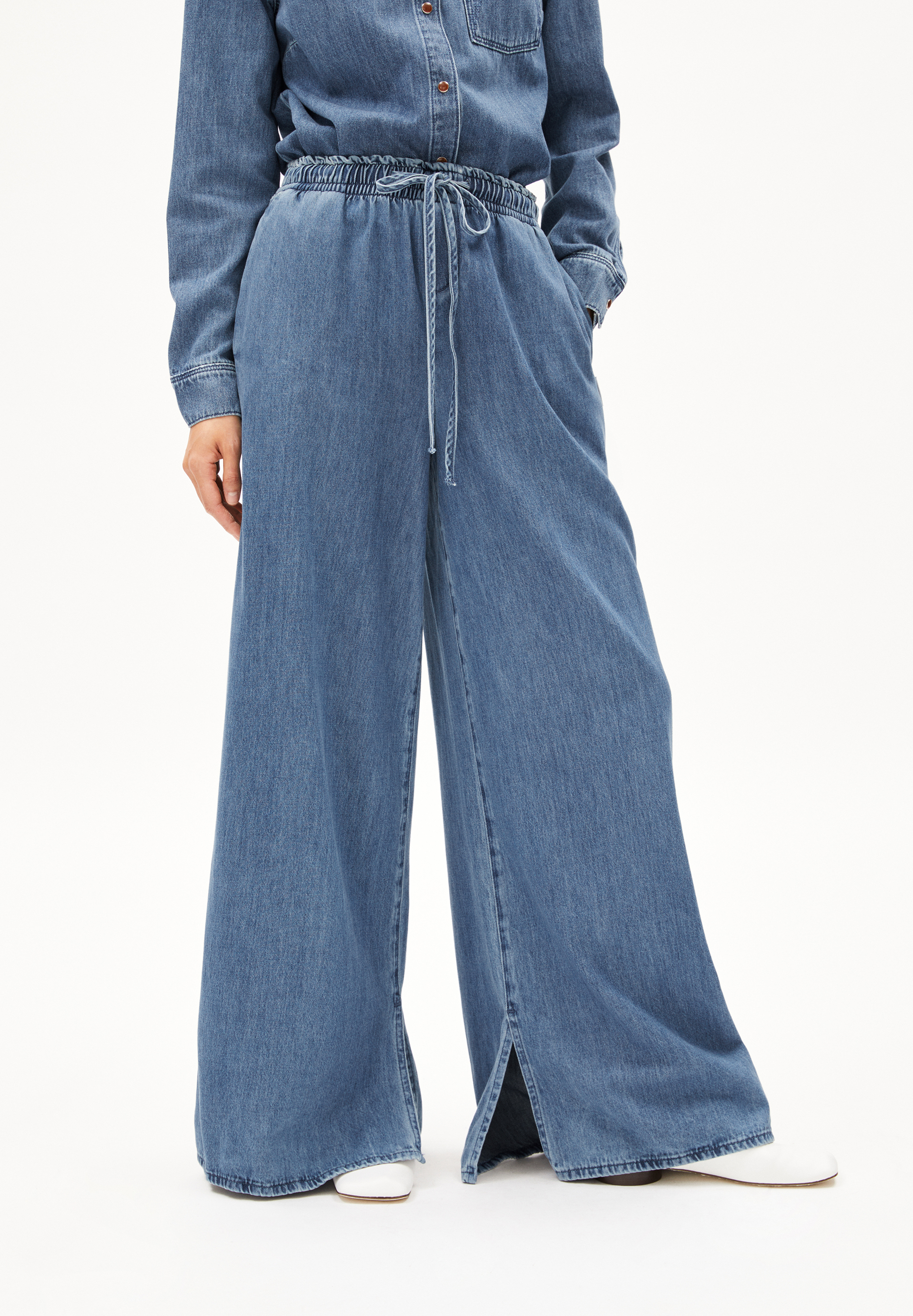 KELAANI Denimhose aus Bio-Baumwolle