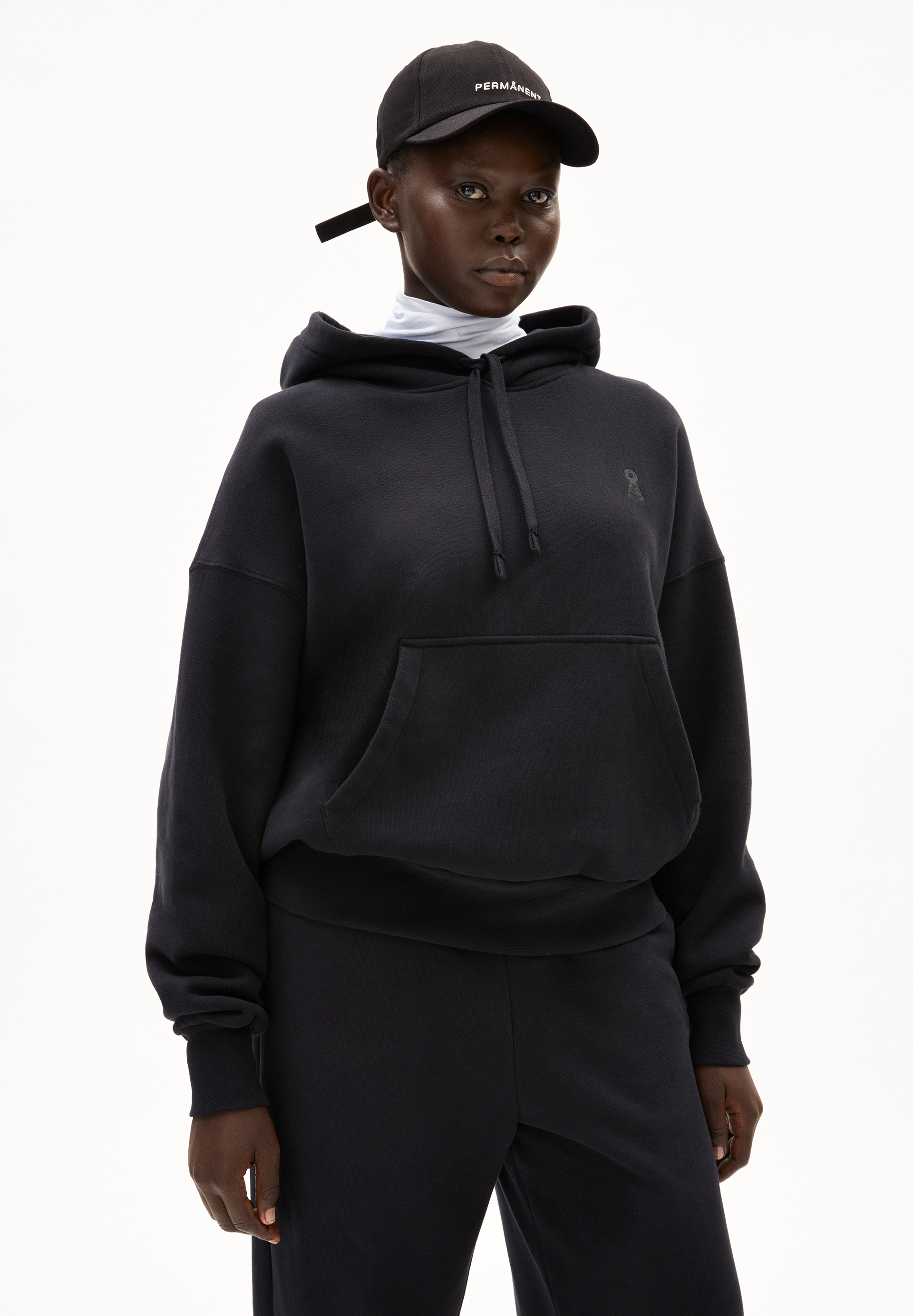 FRANCISARAA Sweathoodie Oversized Fit aus Bio-Baumwolle