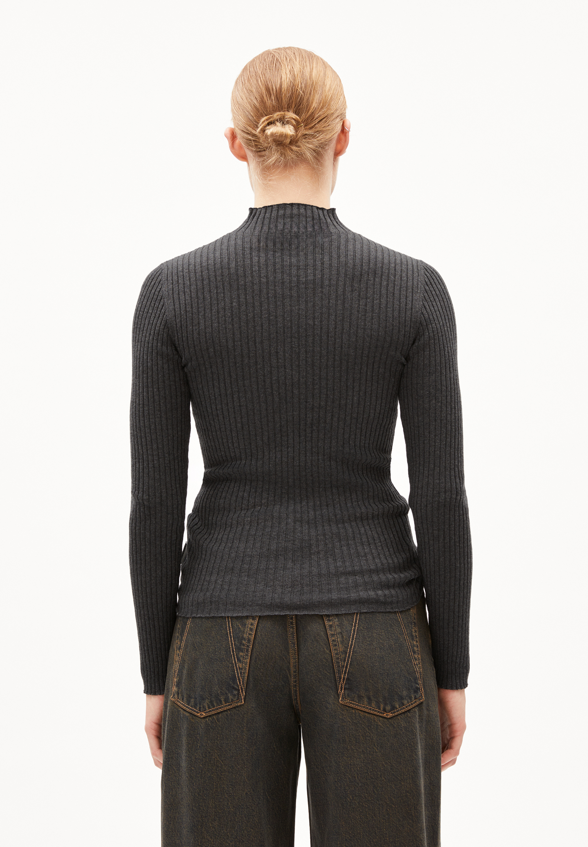 ALAANIA Sweater Slim Fit made of Organic Cotton