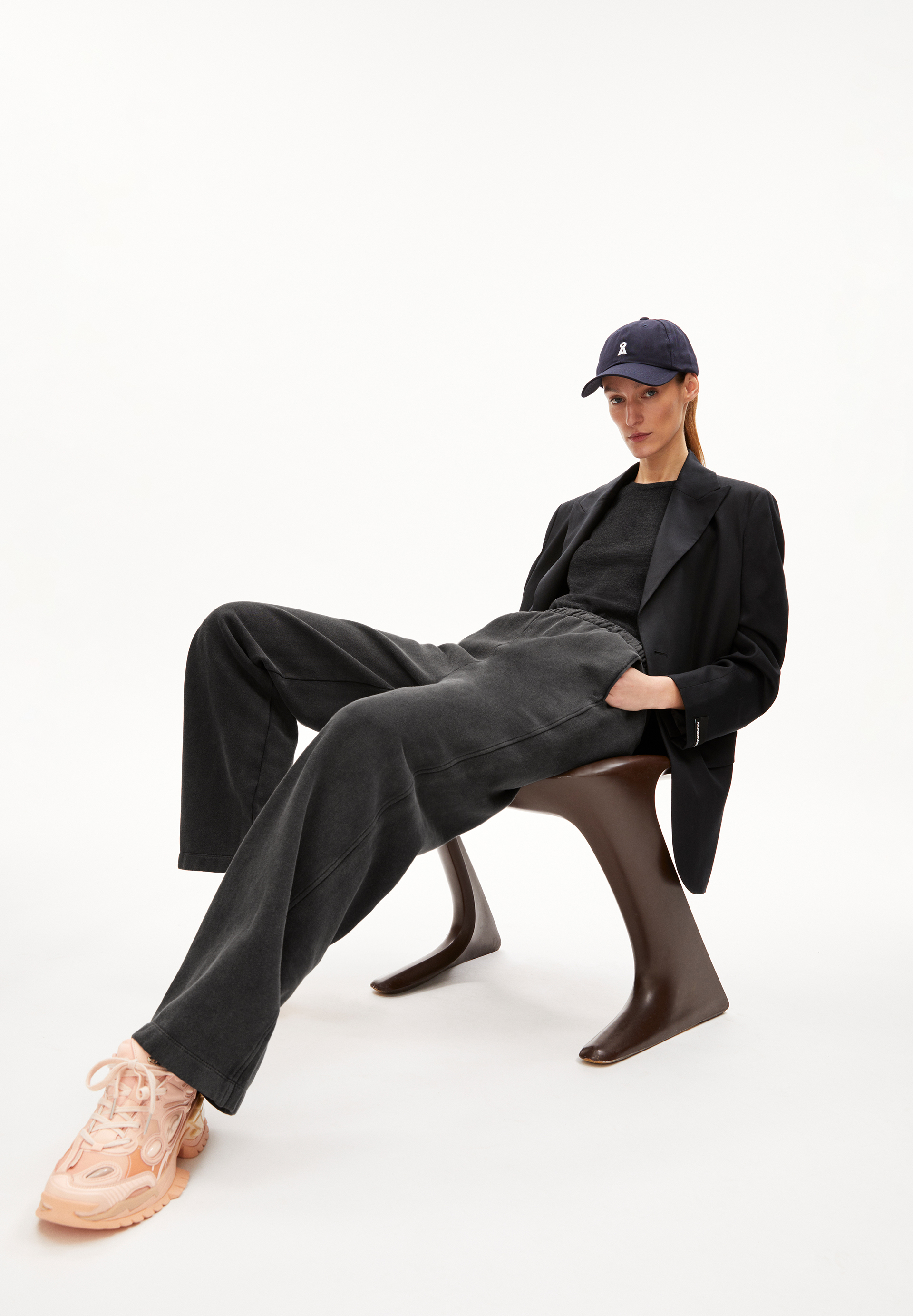 IVAARA WASH Sweat Pants made of Organic Cotton