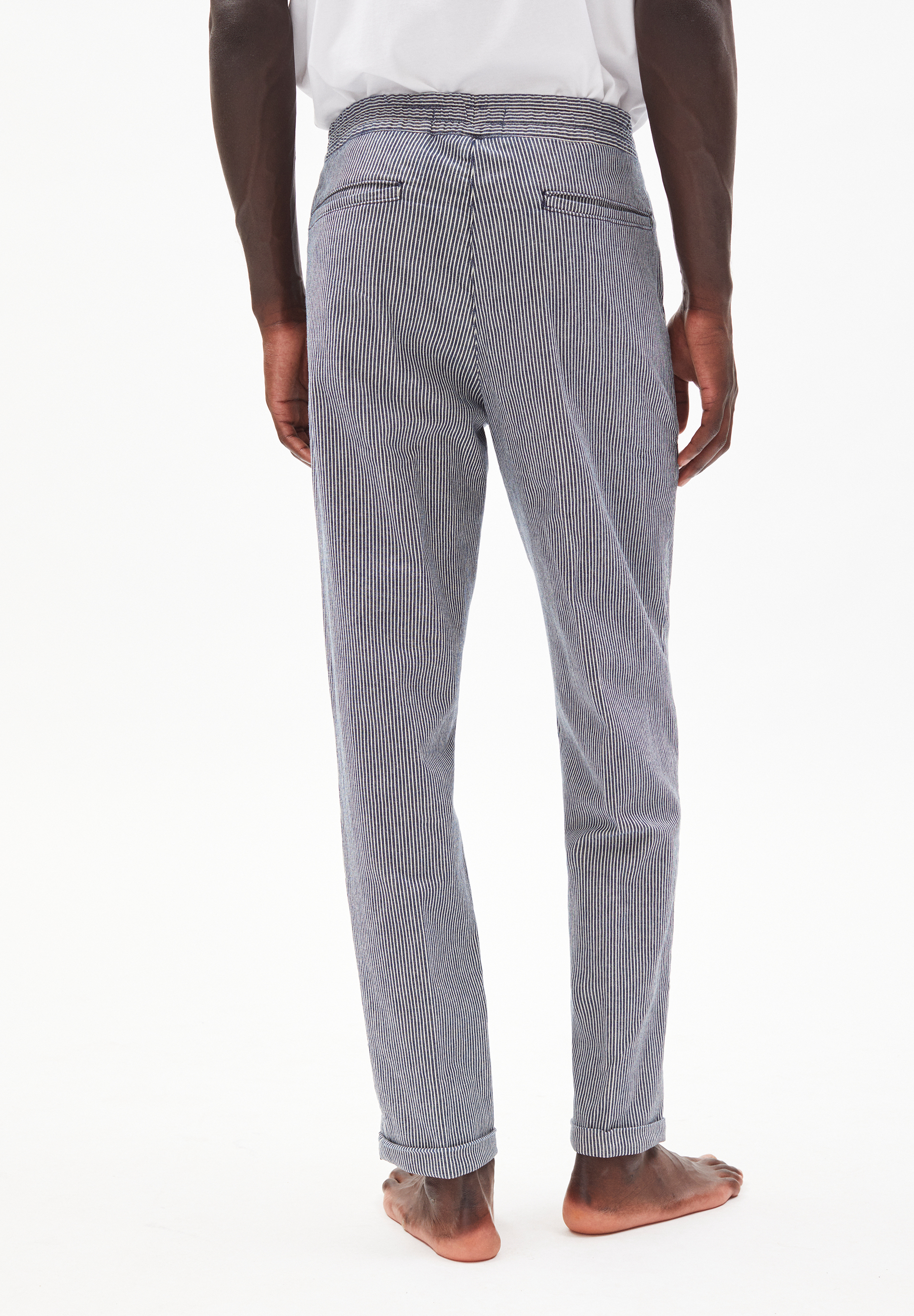 TAAVIN STRIPED Denim coupe tapered en mélange de coton bio