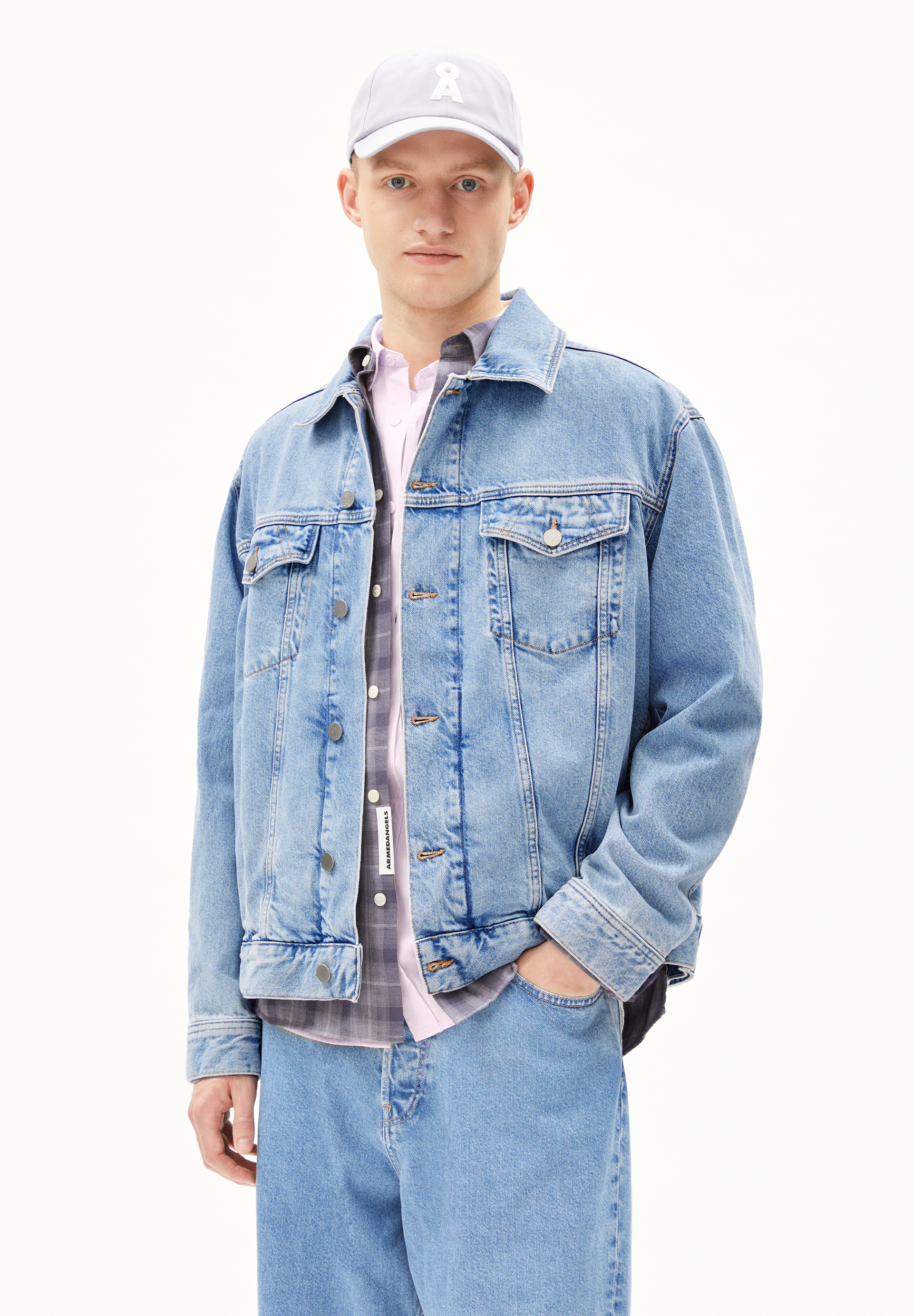 TRAAKA Denim Jacket made of recycled Cotton