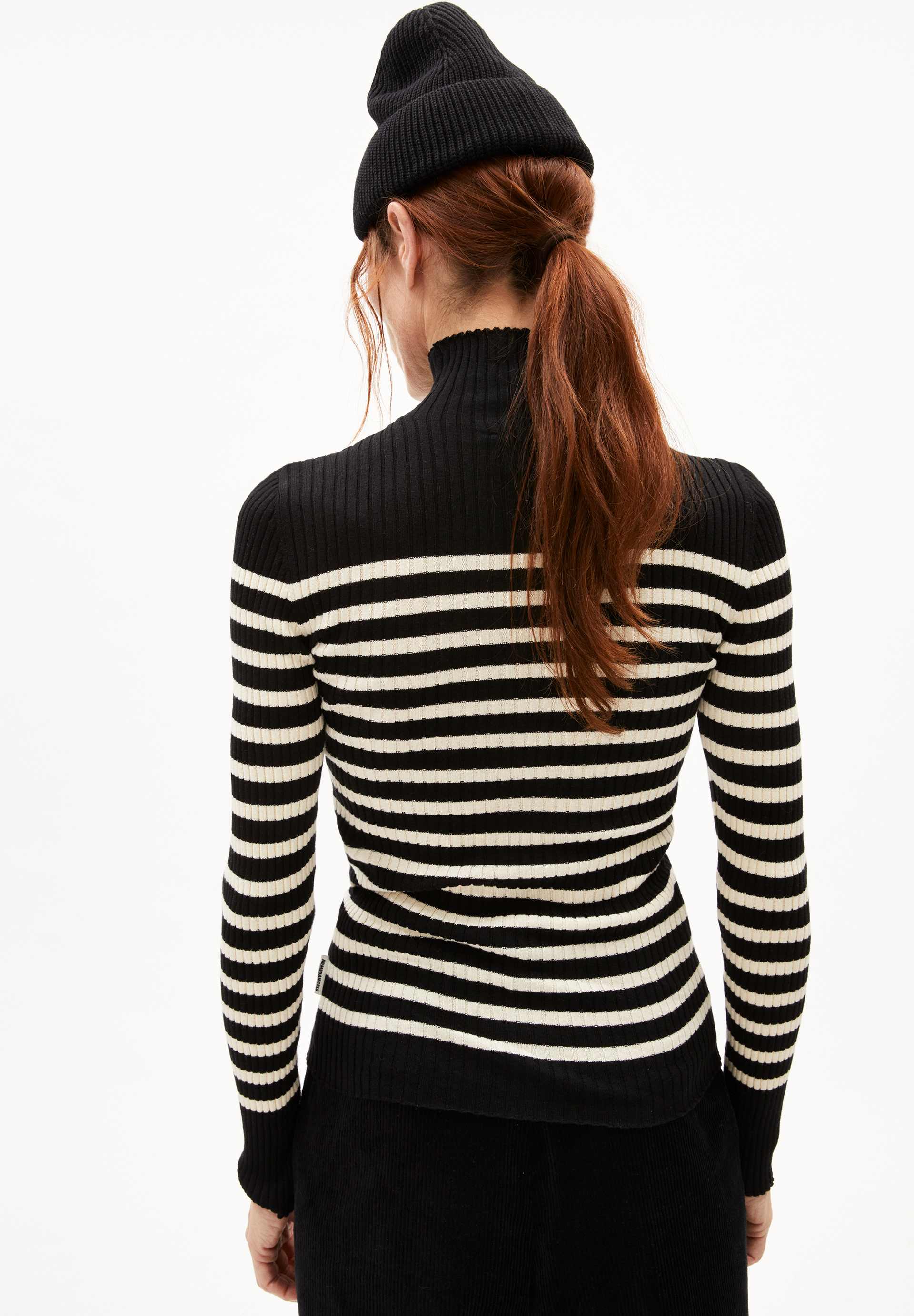 ALAANIA PLACED STRIPES Pull coupe ajustée en coton bio