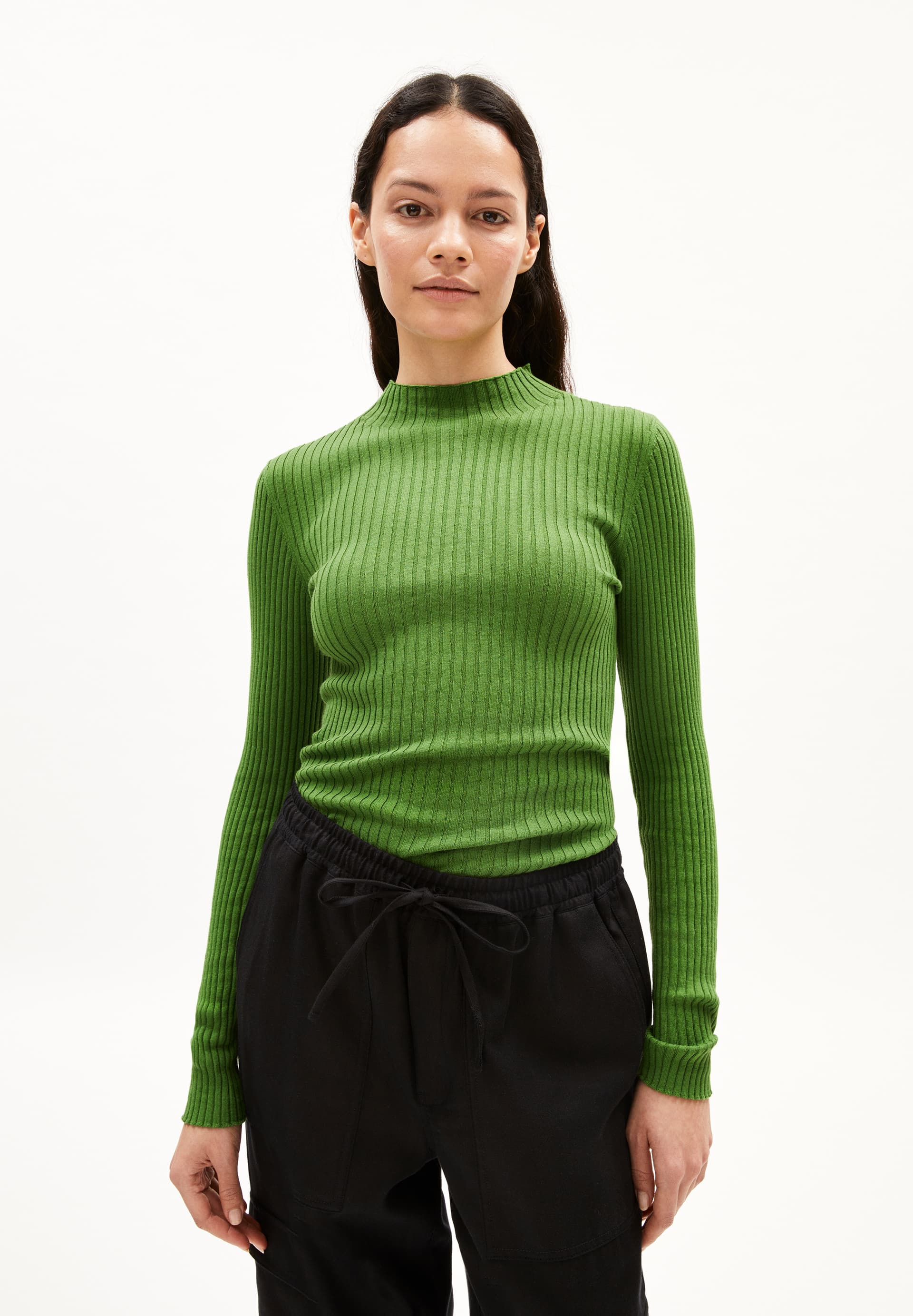 ALAANIA Pullover Slim Fit aus Bio-Baumwolle