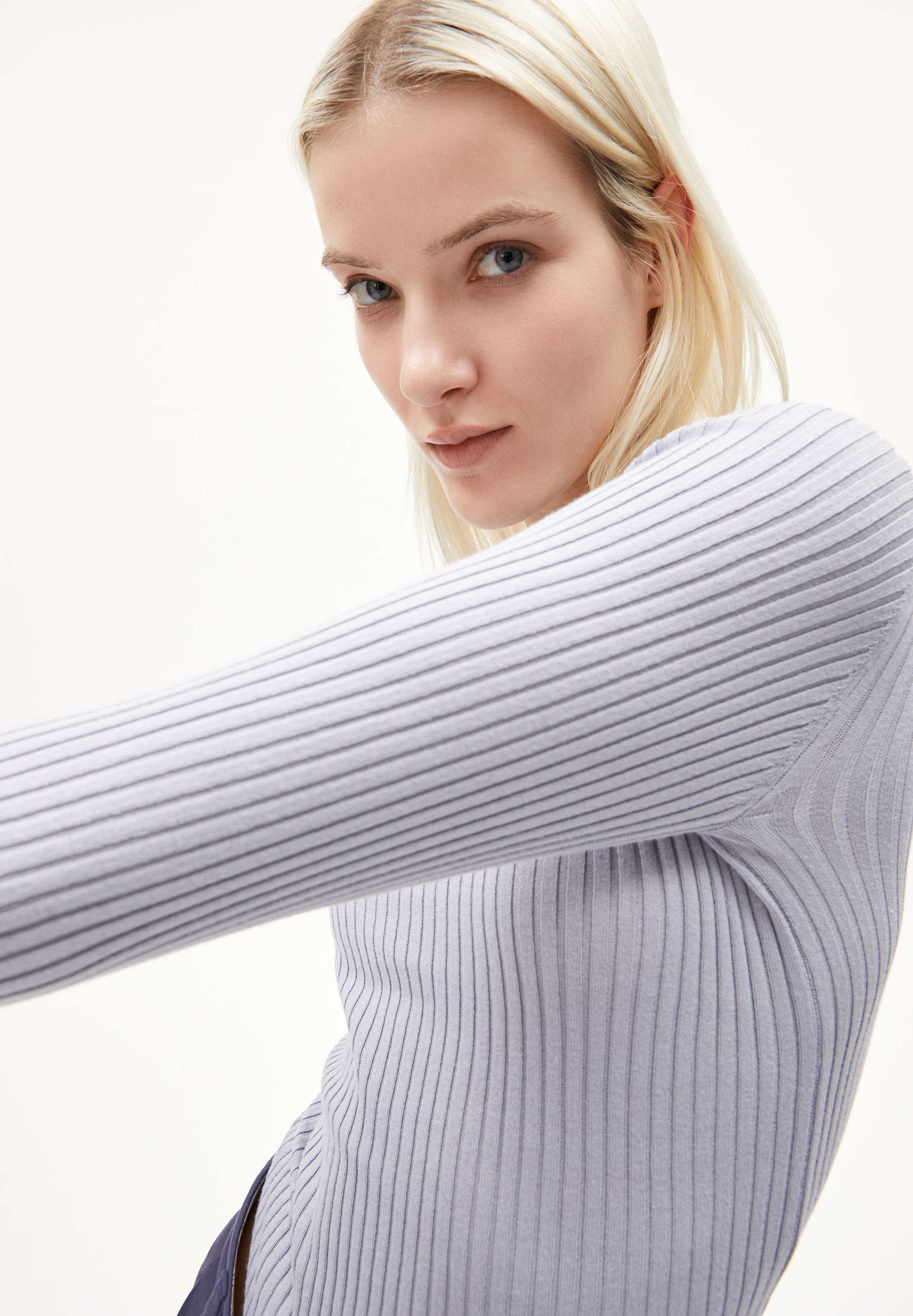 ALAANIA RN Sweater made of Organic Cotton