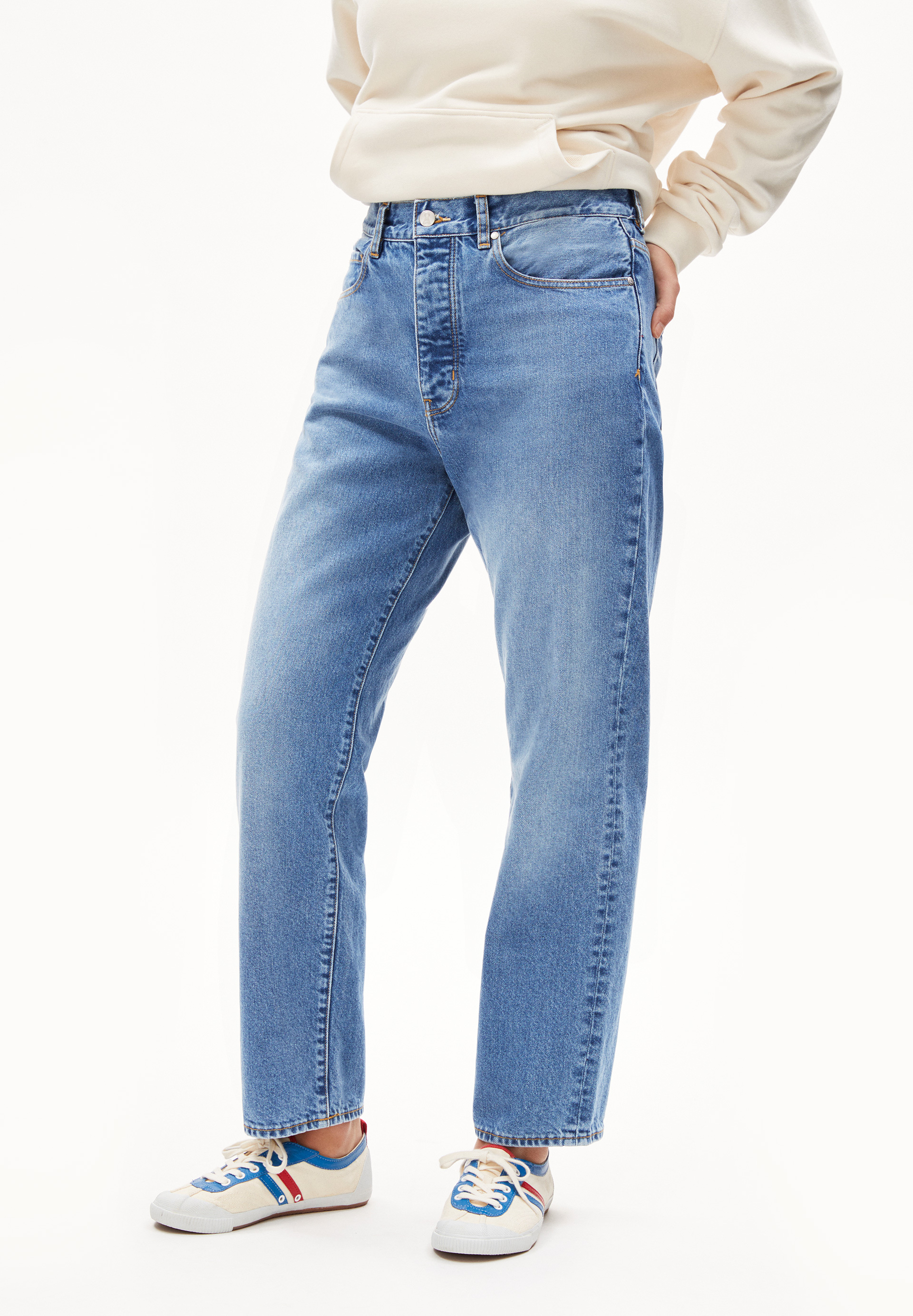 AAIKALA - Frauen Regular Fit Jeans - blau