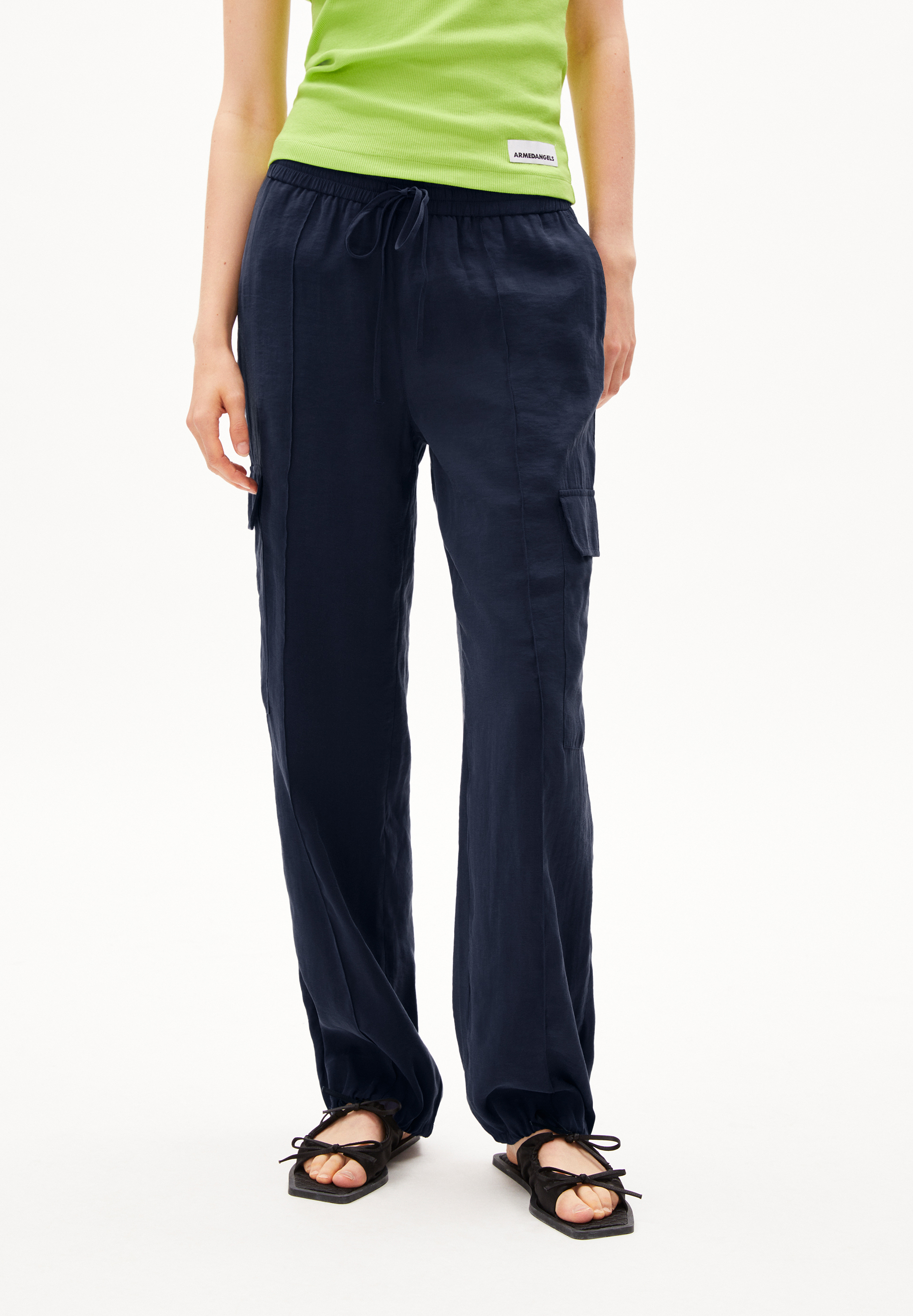 TARAANEHAA - Frauen Relaxed Fit Hose - blau