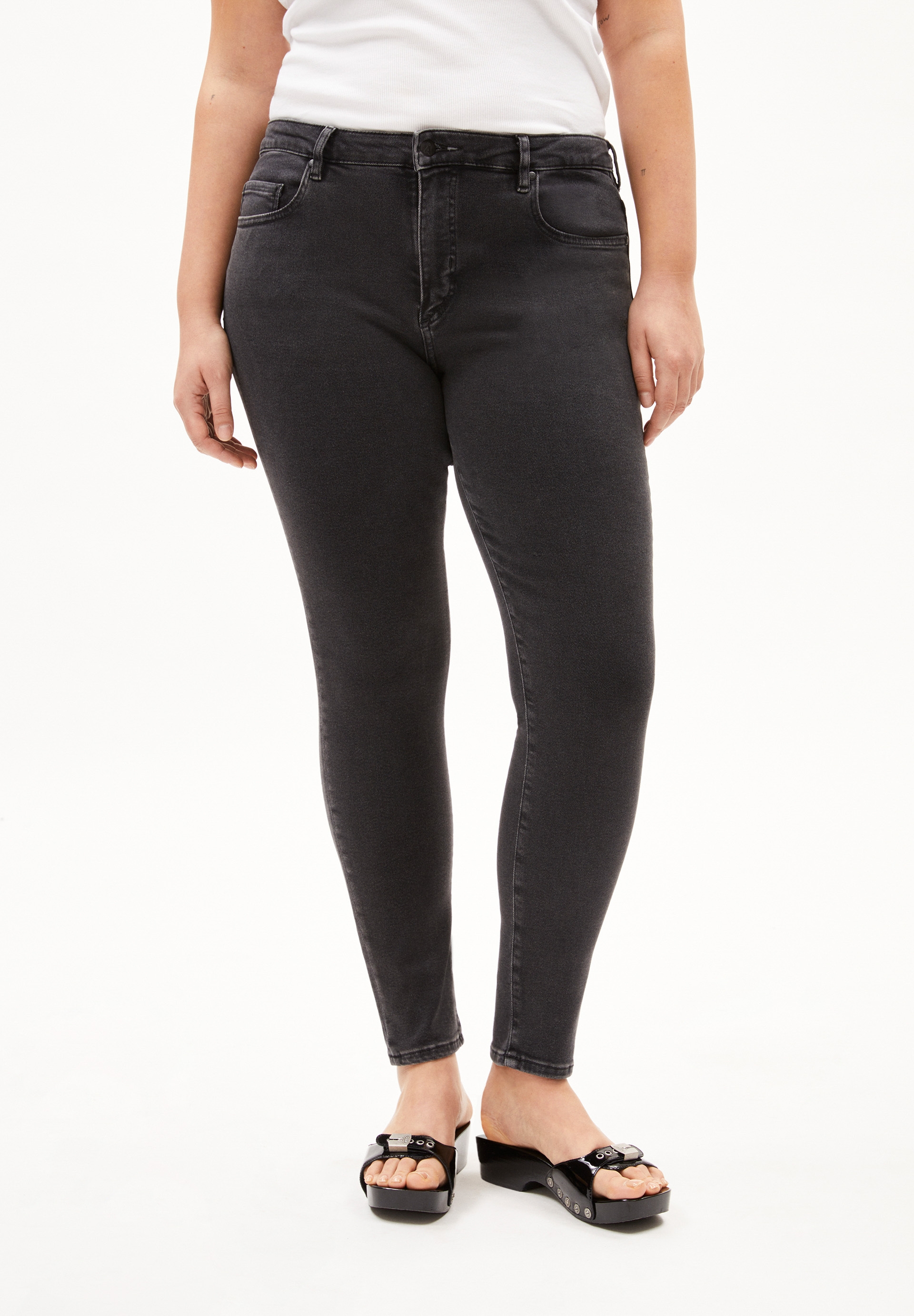 TILLAA - Frauen Skinny Fit Jeans - schwarz