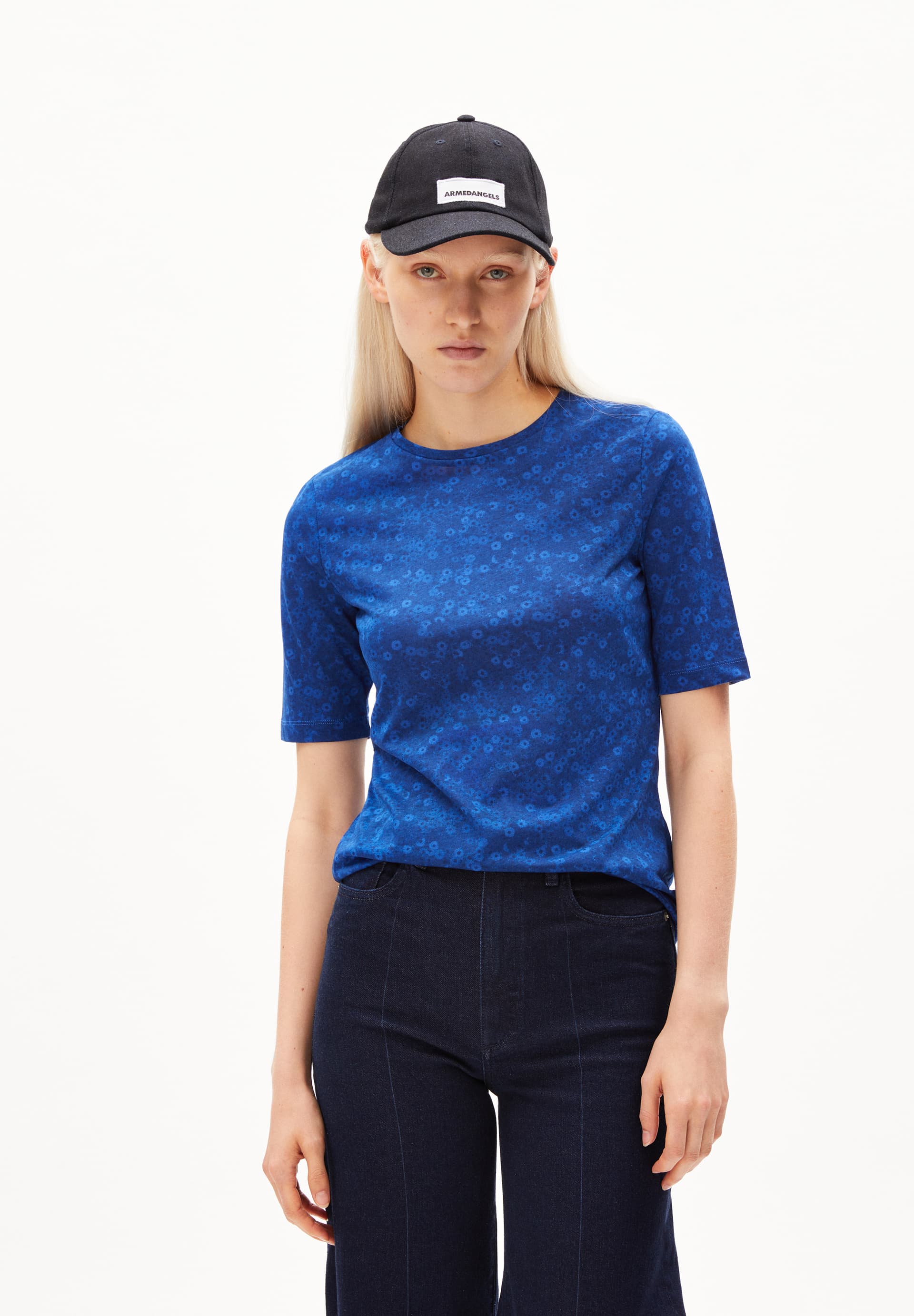 DONAAJI MILLES FLEURS - Frauen Fitted T-Shirt - blau