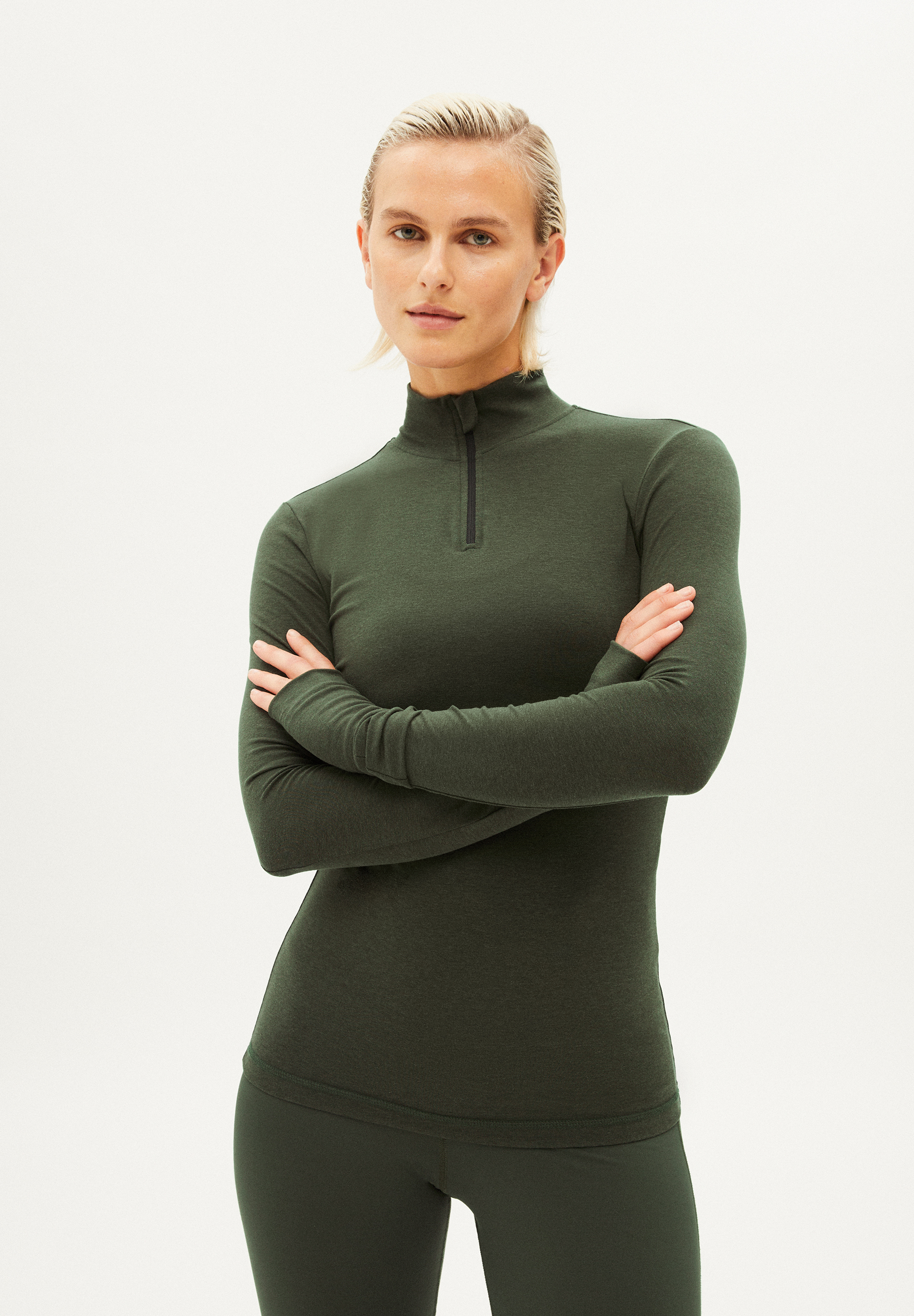 DESNAA - Frauen Fitted Longsleeve - grün