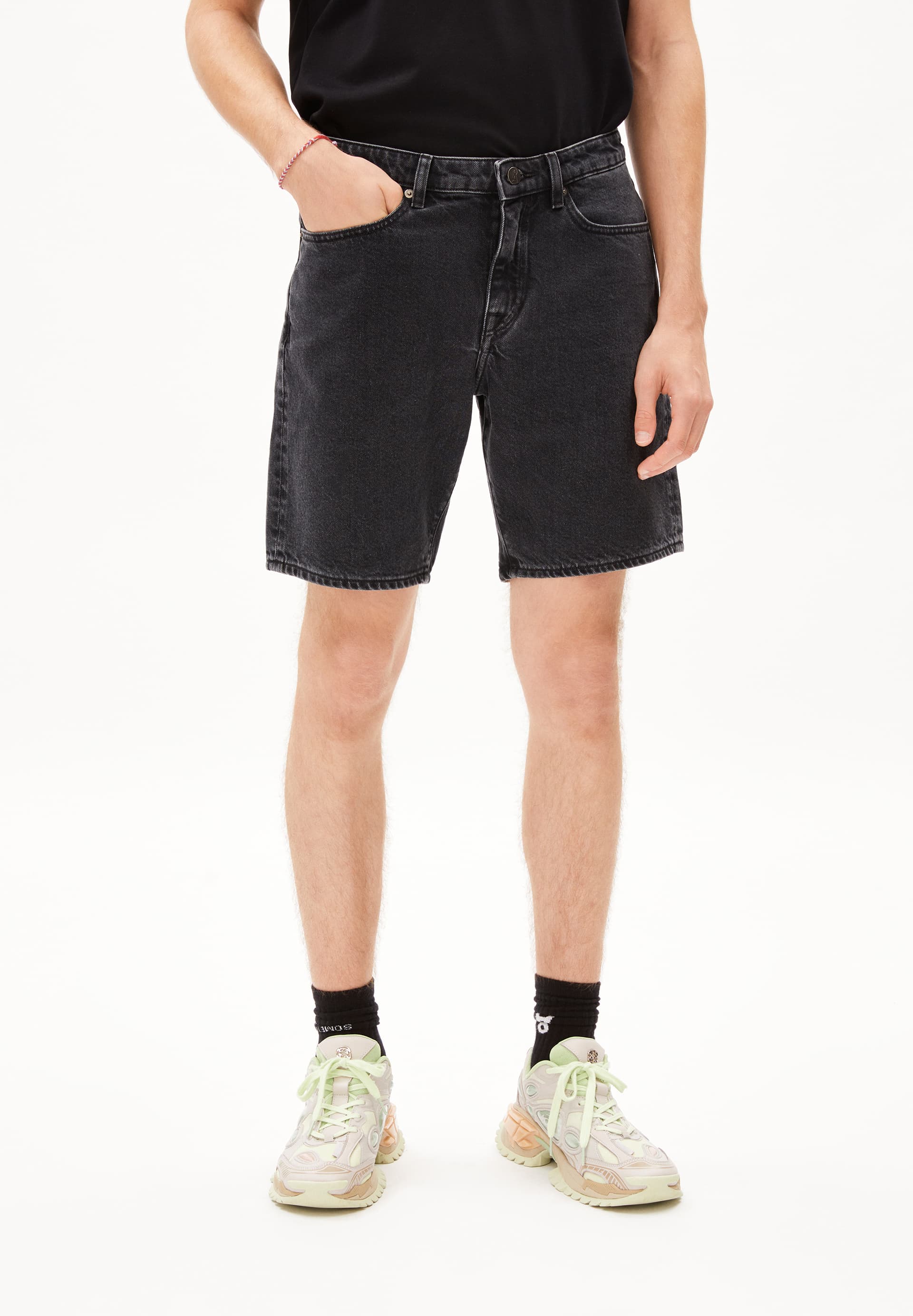 AARVO - Männer Regular Fit Shorts - schwarz